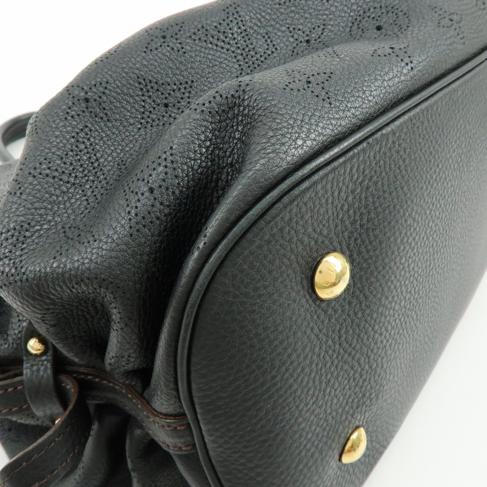 Louis Vuitton Monogram Mahina L Leather Shoulder Bag Noir Black M95765