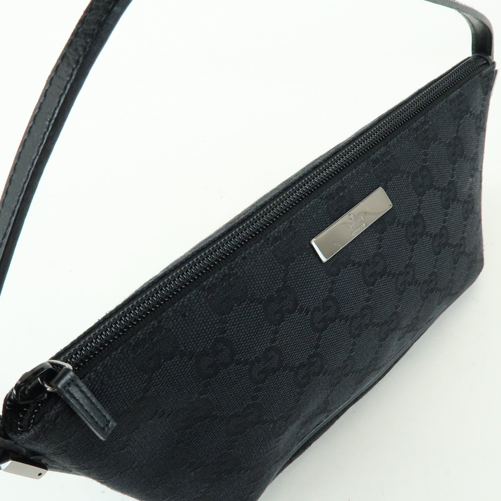 GUCCI Boat Bag GG Canvas Leather Accessory Pouch Hand Bag 07198