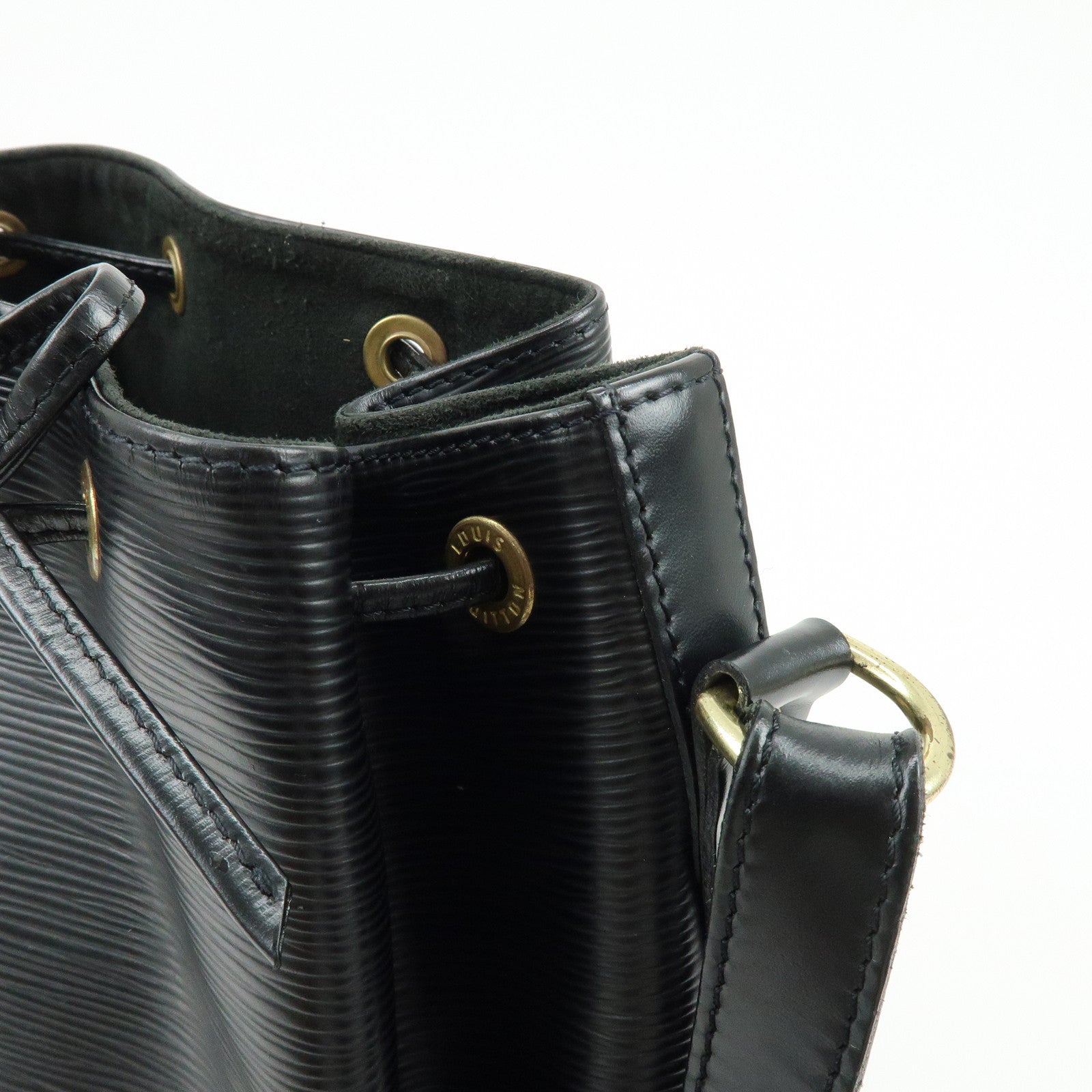 Louis Vuitton Epi Petit Noe Shoulder Bag Noir Black M44102