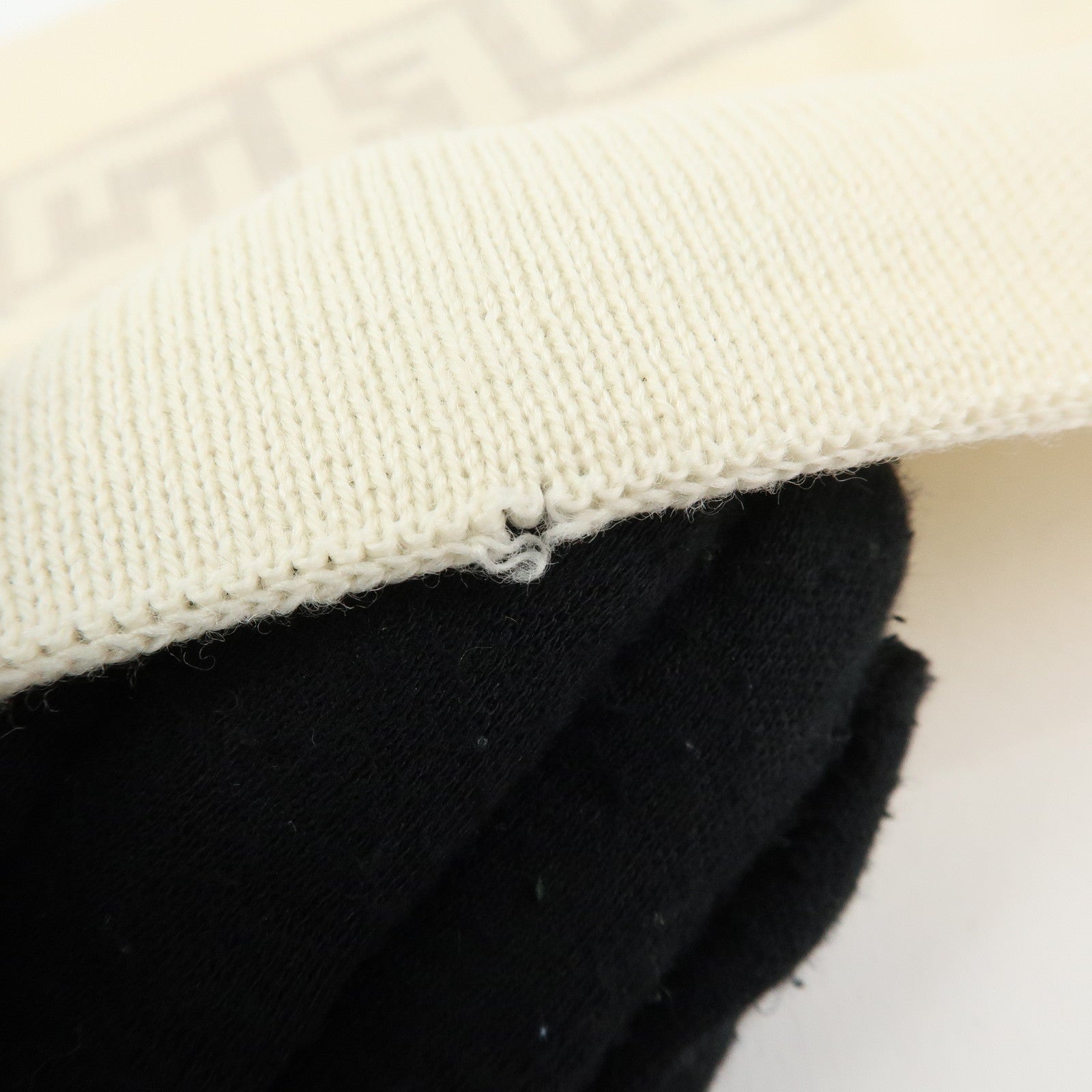 FENDI FF Logo Wool 100% Scarf Shawl Ivory Beige