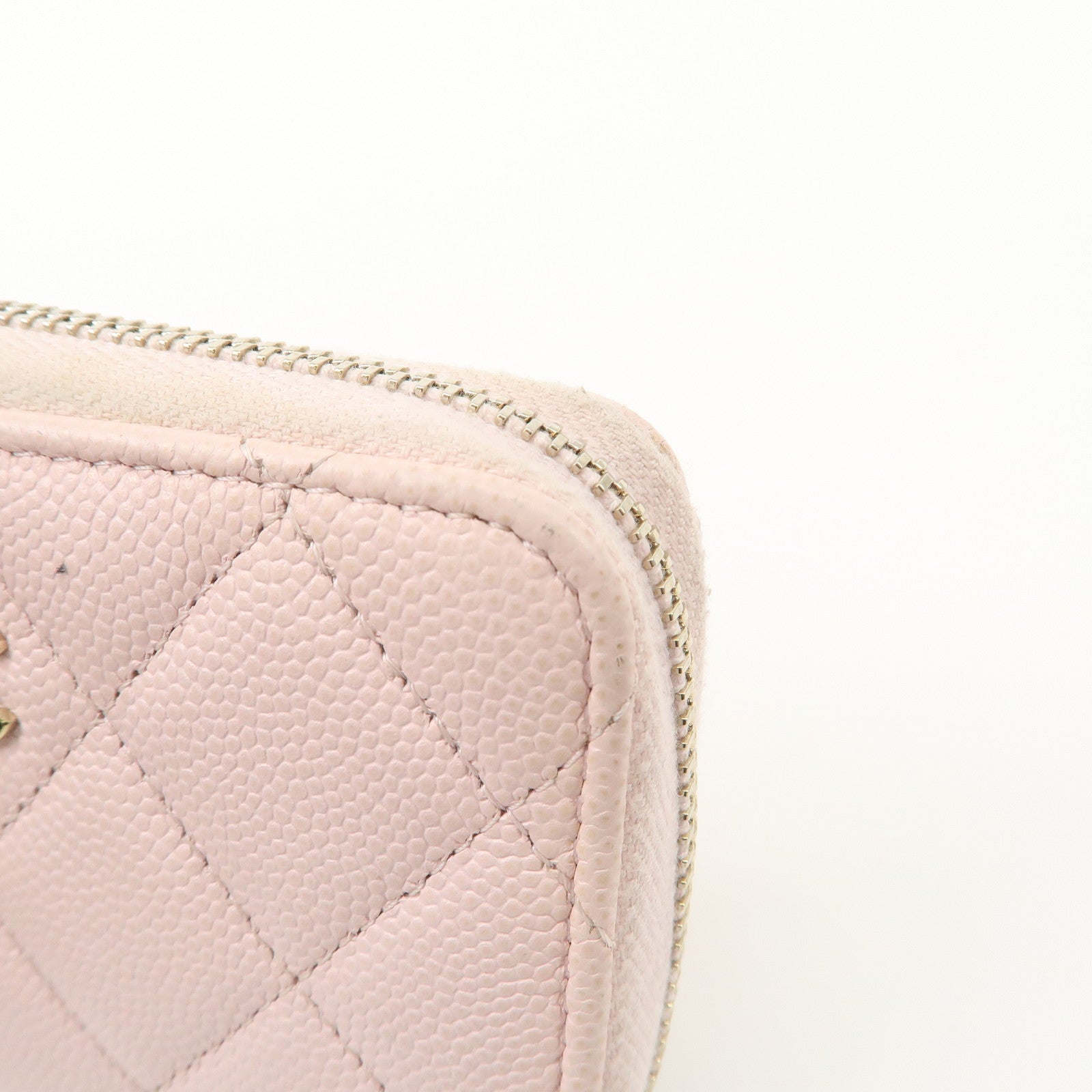 CHANEL Matelasse Caviarskin Classic Zip Around Coin Case Pink AP0216 Used