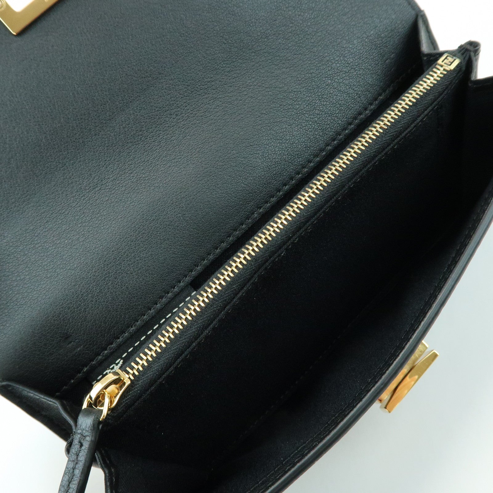 FENDI Peekaboo Leather Long Wallet Continental Wallet Black 8M0308