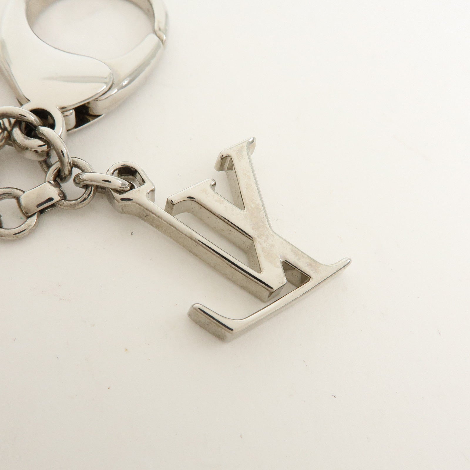 Louis Vuitton Epi Limy Metal Bag Charm Key Ring Silver Pink M61013