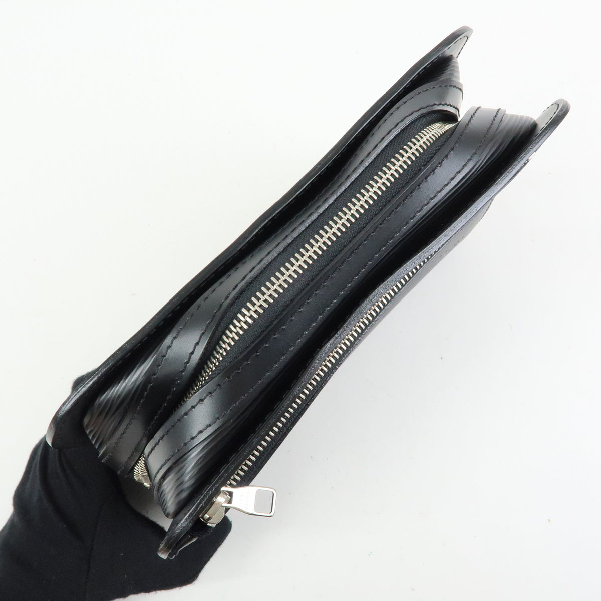 Louis Vuitton Epi Leather Osh Clutch Bag Flat Pouch Noir M59362