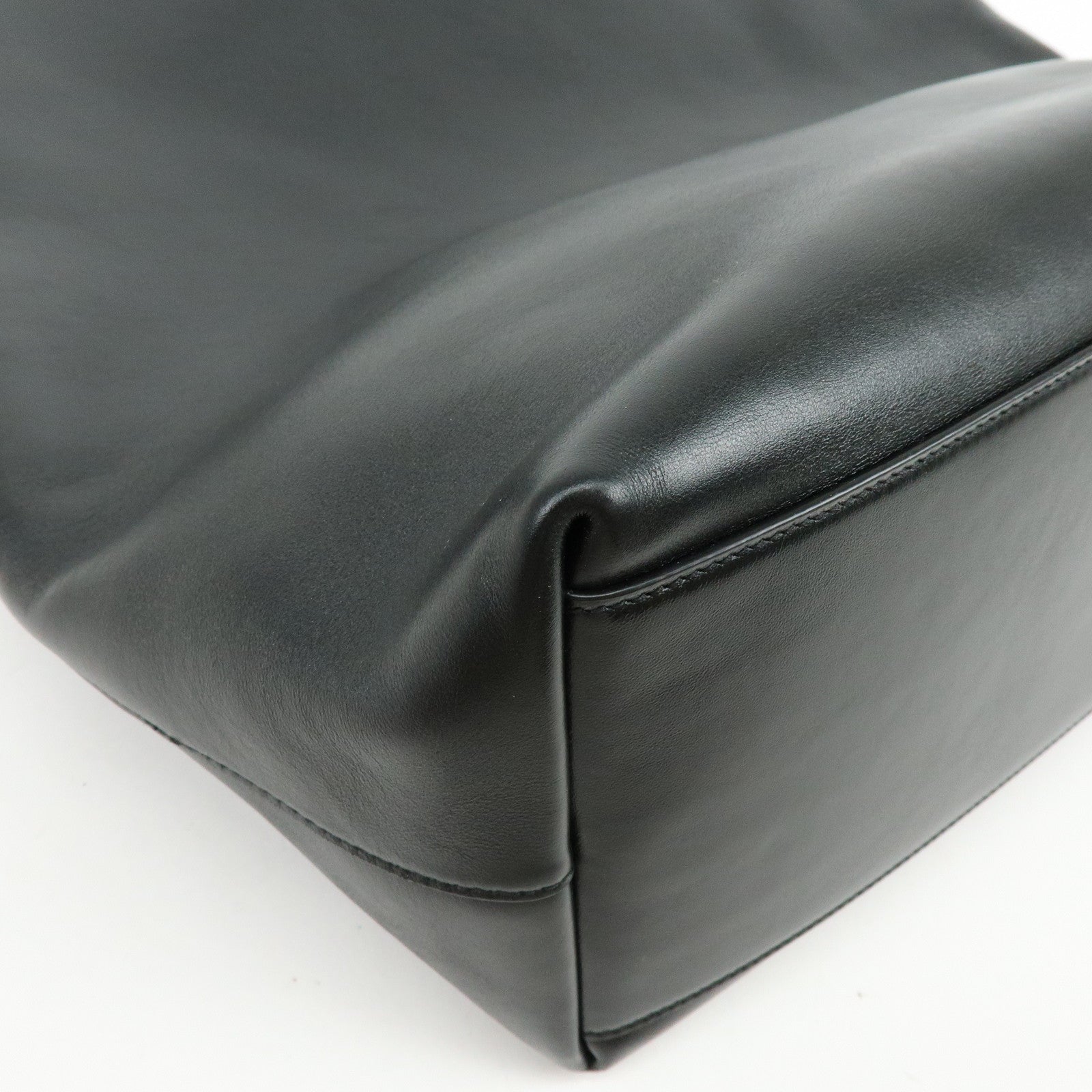 SAINT LAURENT PARIS Sac Bold Hobo Calf Leather Shoulder Bag 819623