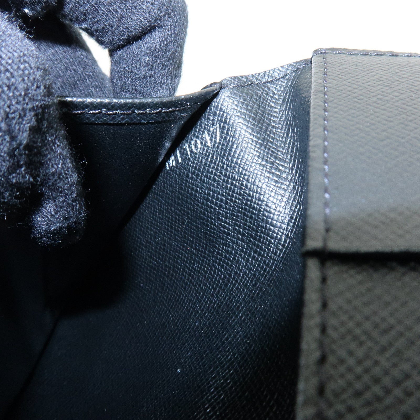 Louis Vuitton Epi Leather Portefeuille Eugenie Long Wallet Noir M63882