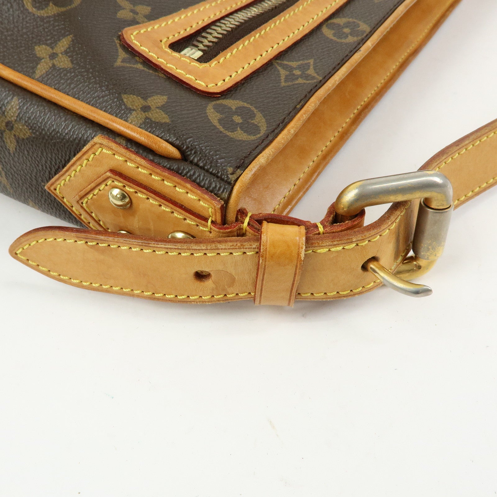 Louis Vuitton Monogram Hudson GM Canvas Shoulder Bag Brown M40045