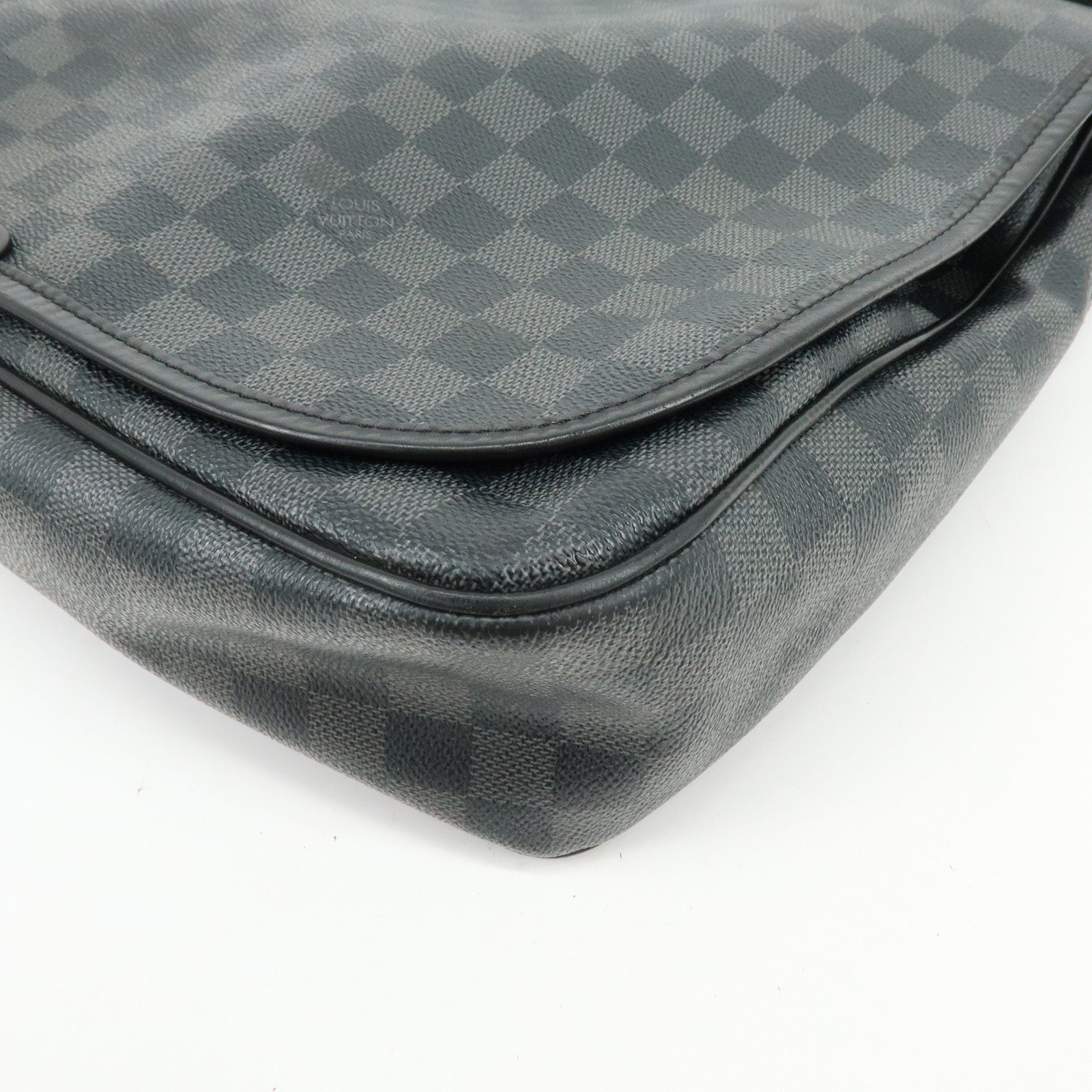 Louis Vuitton Damier Graphite Daniel MM Shoulder Bag N58029