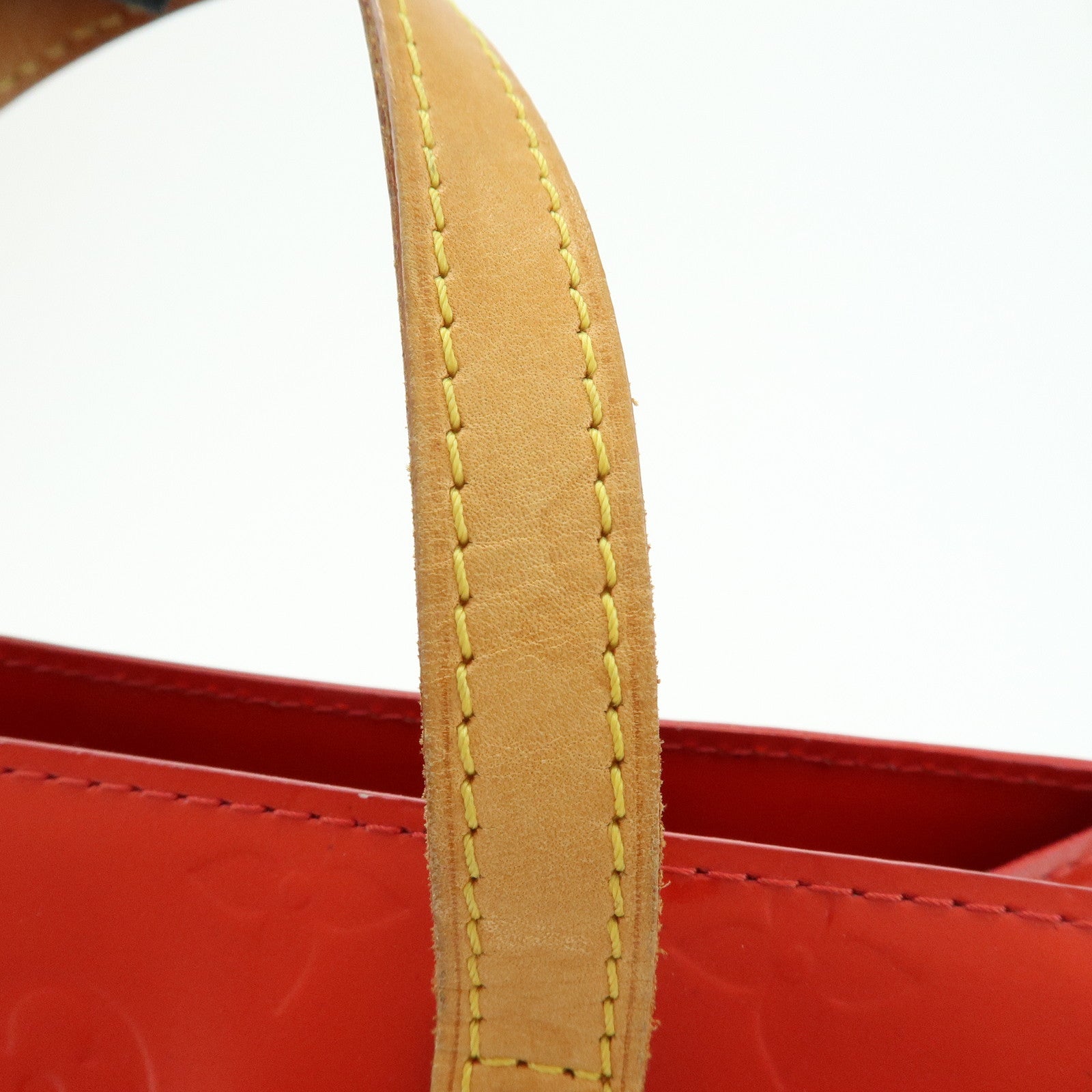 Louis Vuitton Monogram Vernis Reade PM Hand Bag Rouge M91088