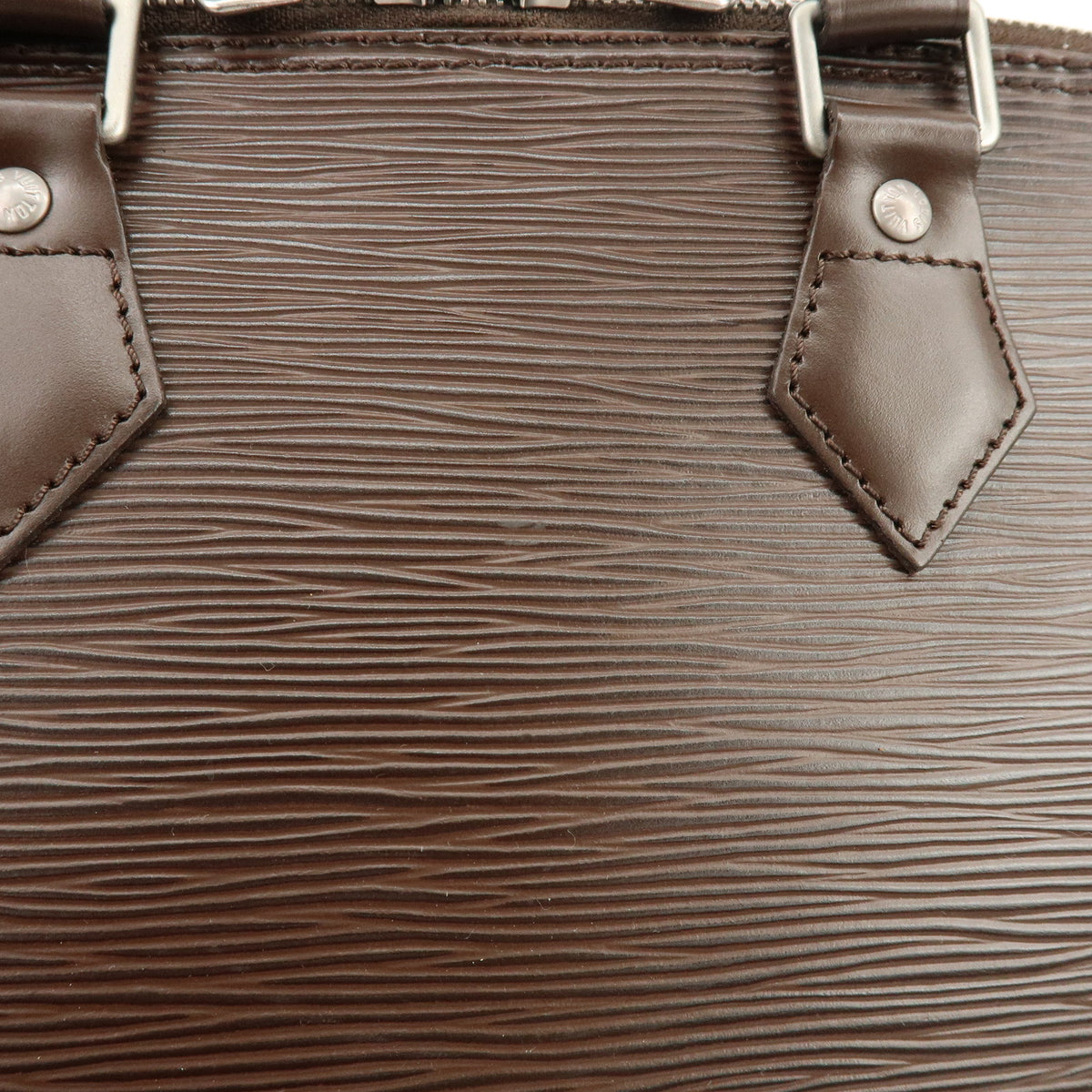 Louis Vuitton Epi Alma Leather Hand Bag Mocha Brown M5214D