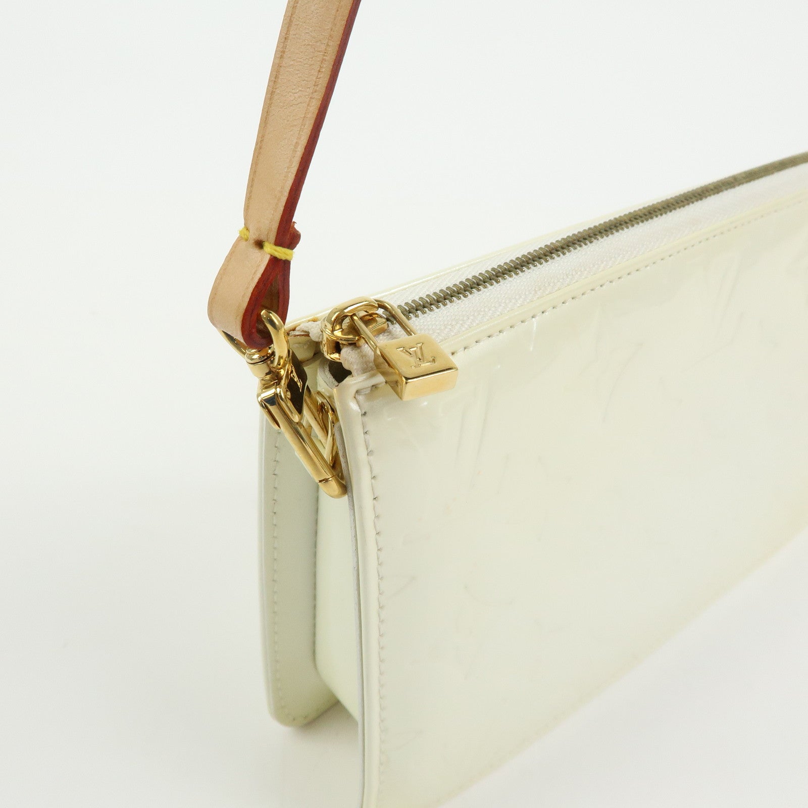 Louis Vuitton Monogram Vernis Lexington Accessoires Pouch Perle M91345