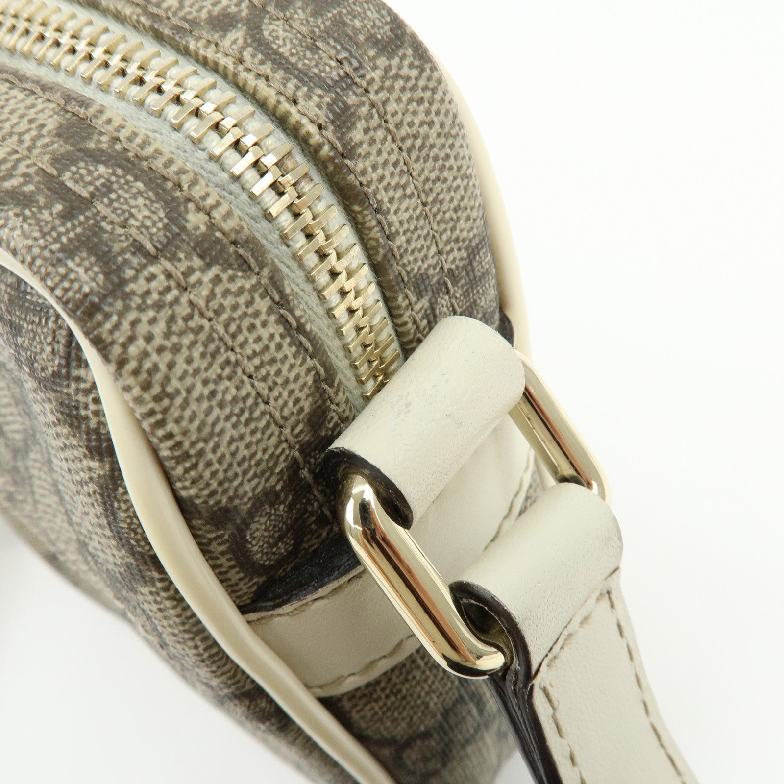 GUCCI GG Supreme Leather Shoulder Bag Crossbody Bag Beige White 201447