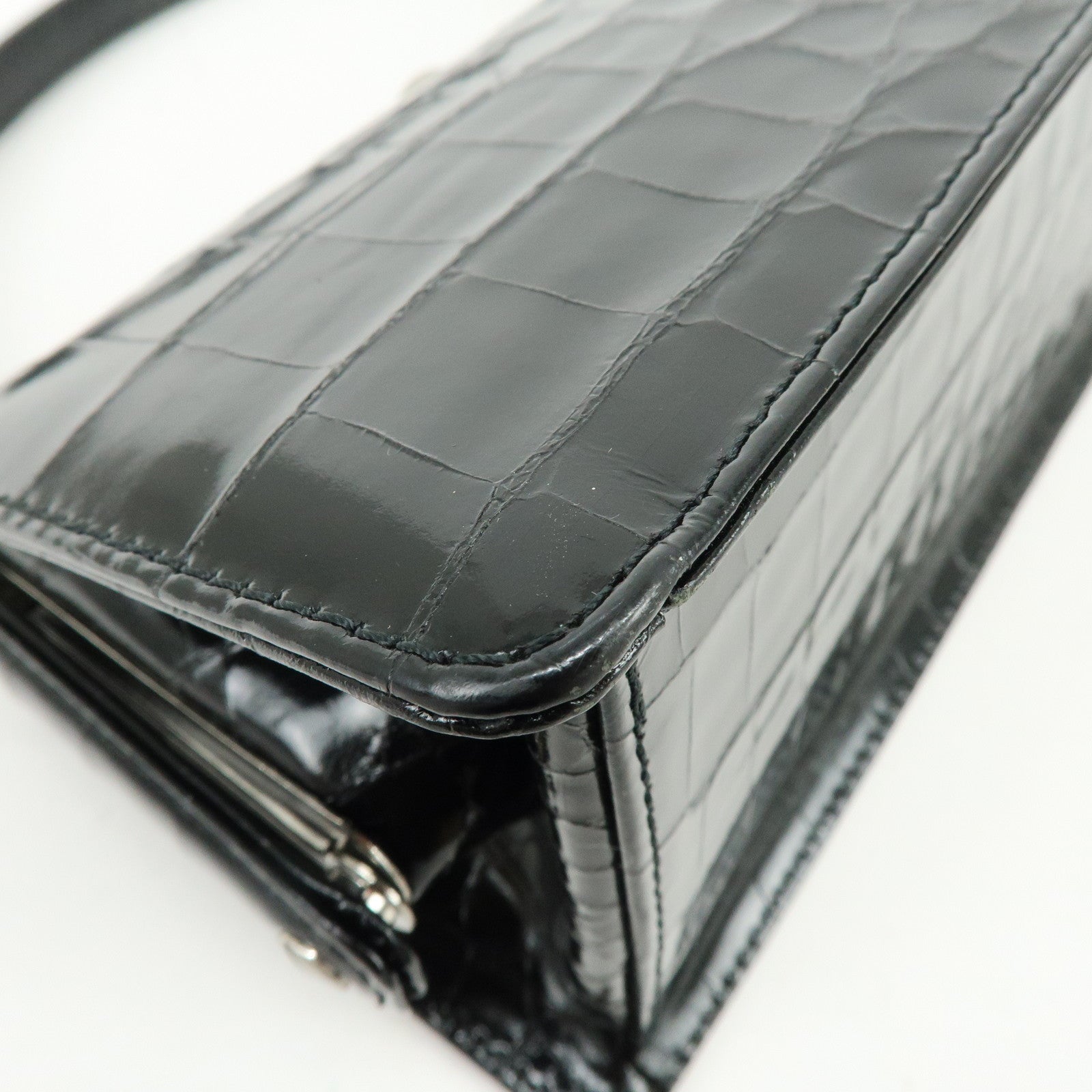 GIANNI VERSACE Embossed Leather Kiss Lock Top Handle Hand Bag Black