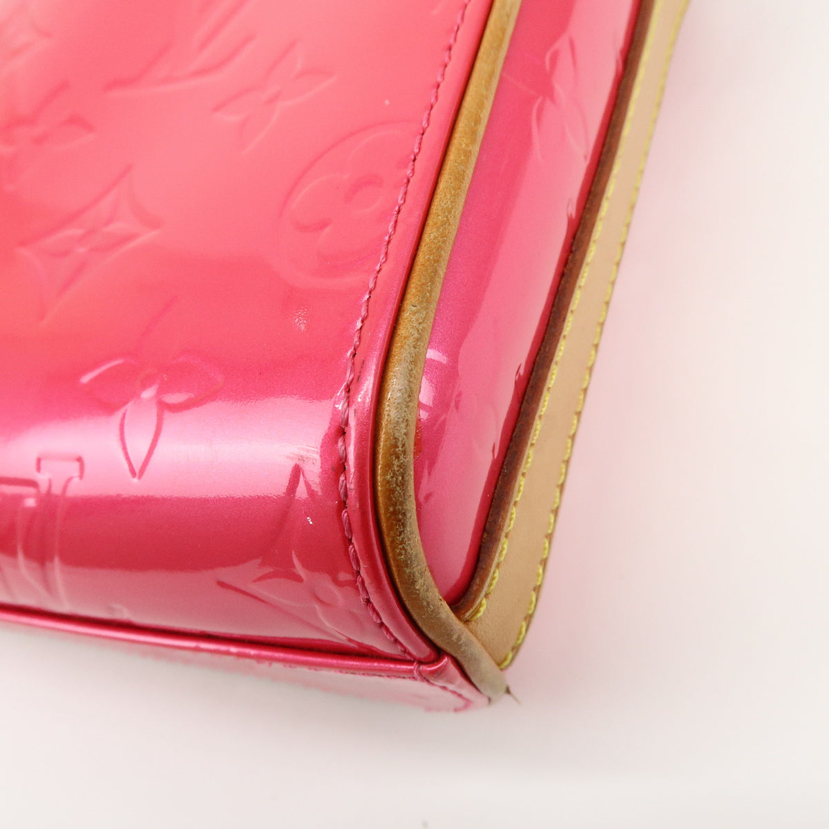 Louis Vuitton Monogram Vernis Sullivan Vertical Fuchsia Pink M91259