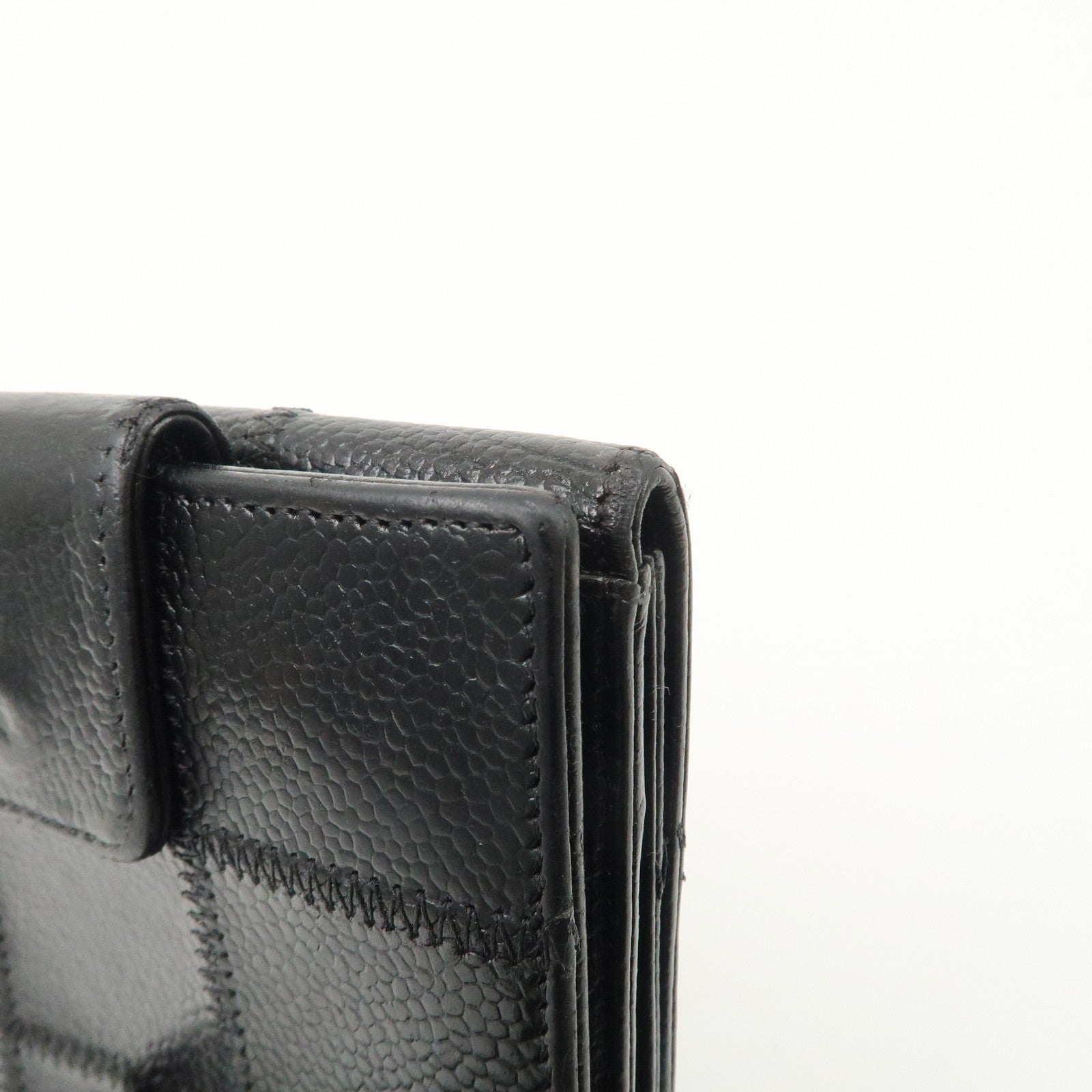 CHANEL Chocolate Bar Caviarskin W Hook Small Wallet Black Used