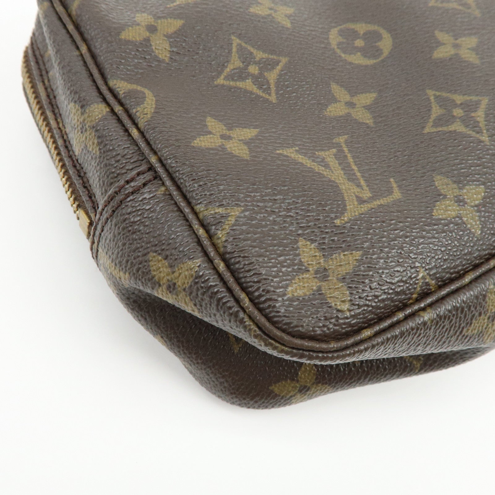 Louis Vuitton Monogram Trousse Toilette 23 Pouch M47524