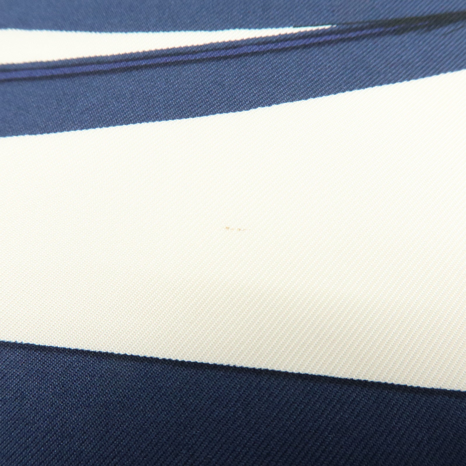 HERMES Carre 90 Silk 100% Scarf BRIDES DE GALA Navy White Gold