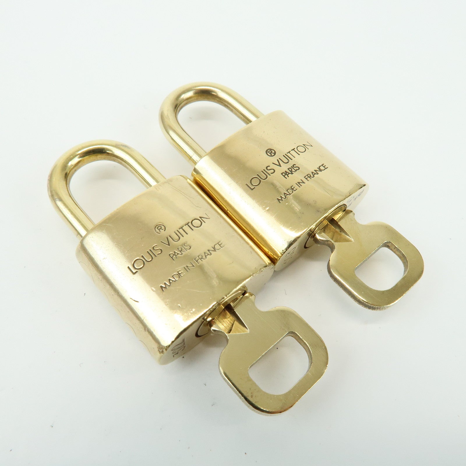 Louis Vuitton Set of 10 Lock & Key Cadena Key Lock