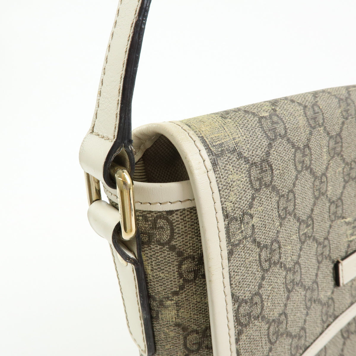 GUCCI GG Supreme Leather Shoulder Bag Crossbody Bag Beige Ivory 223666