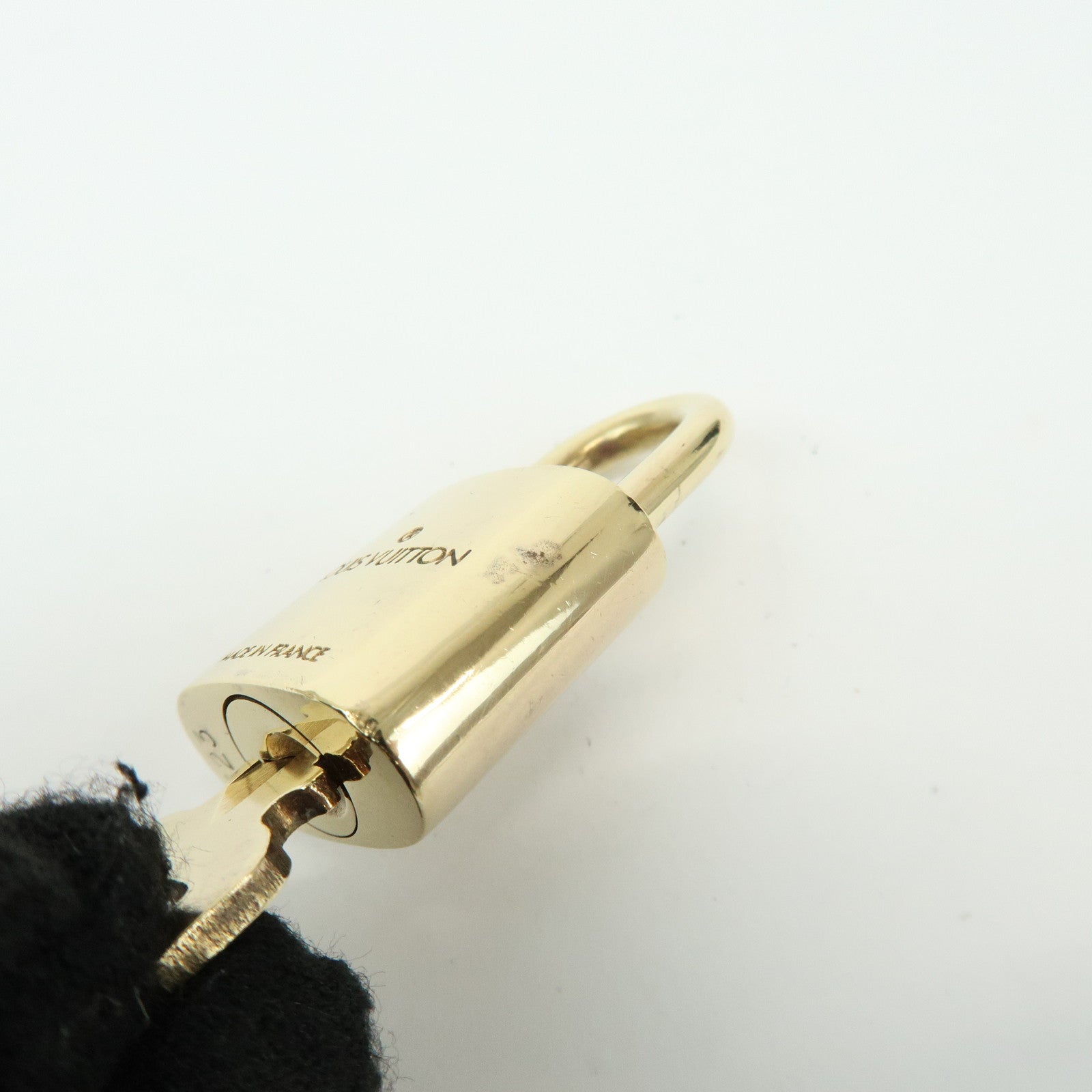 Louis Vuitton Set of 10 Lock & Key Cadena Key Lock
