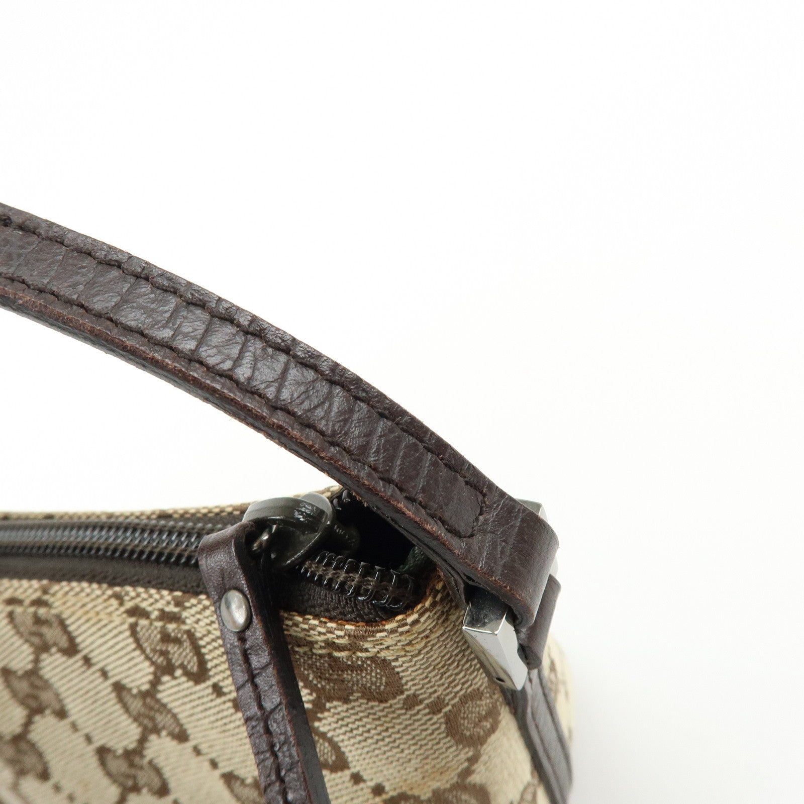 GUCCI Boat Bag GG Canvas Hand Bag Accessory Pouch Beige Brown 07198