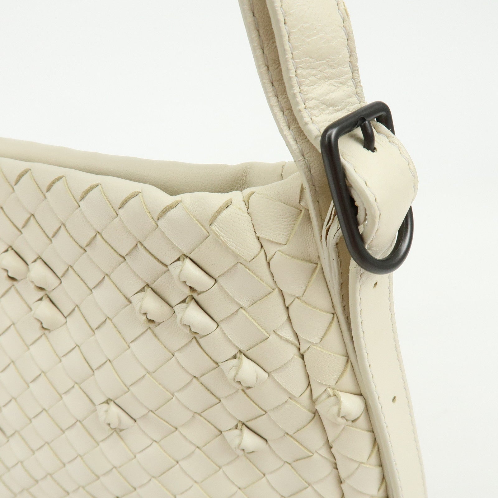 BOTTEGA VENETA Intrecciato Leather Shoulder Bag Hand Bag White 133507
