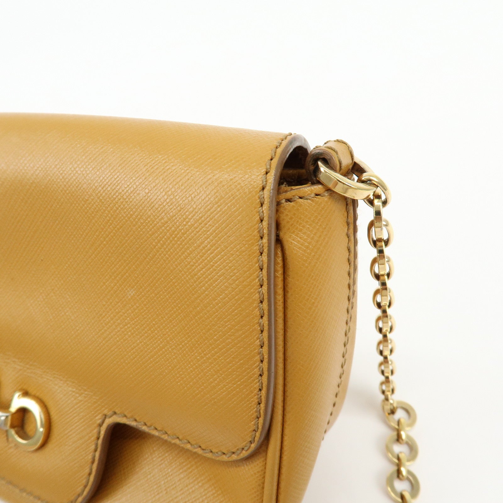 Ferragamo Gancini Leather Chain Shoulder Bag Crossbody Bag Light Brown