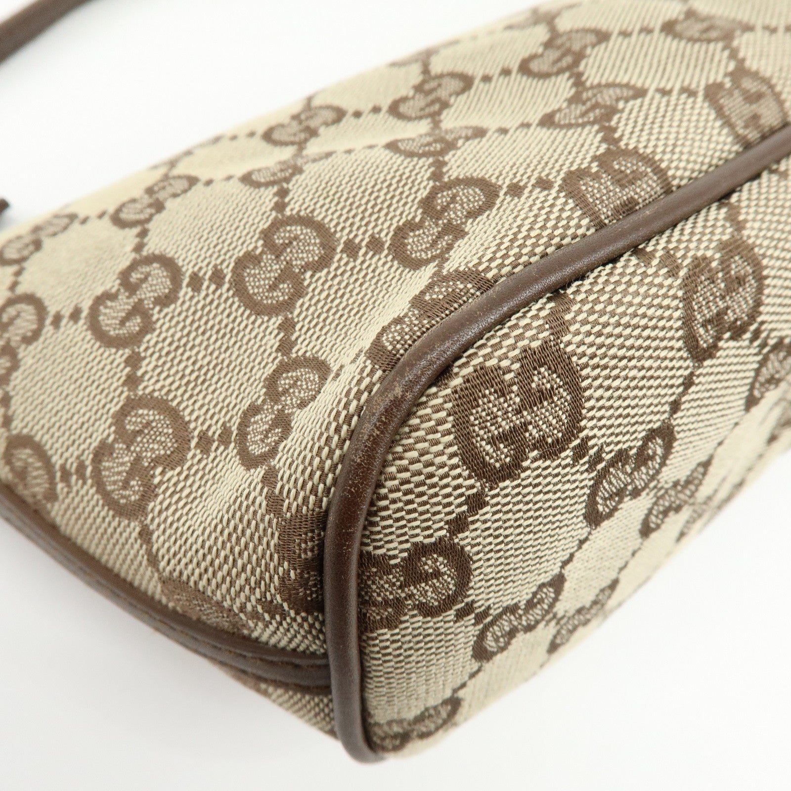 GUCCI Boat Bag GG Canvas Accessory Pouch Hand Bag Beige Brown 07198