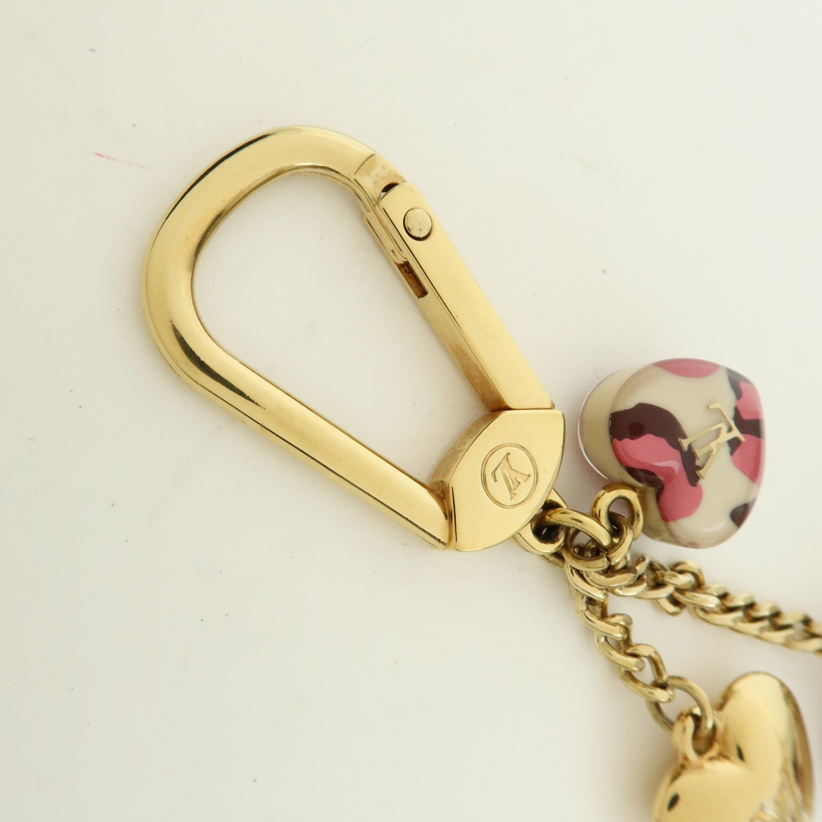 Louis Vuitton Porte Cles Leopard Bag Charm Blanc Corail M66263