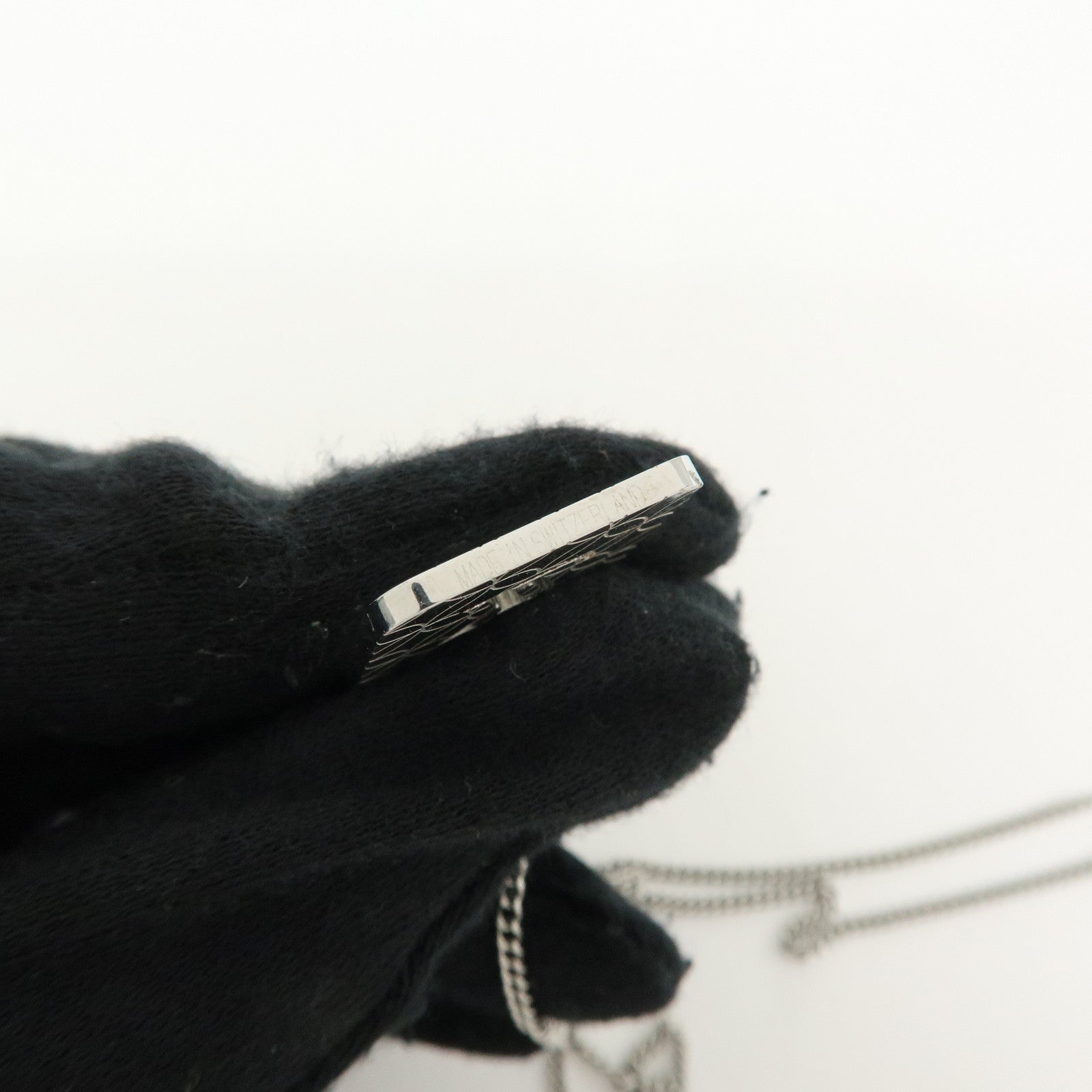 Louis Vuitton Pendentif Champs Elysees PM Metal Necklace M65452