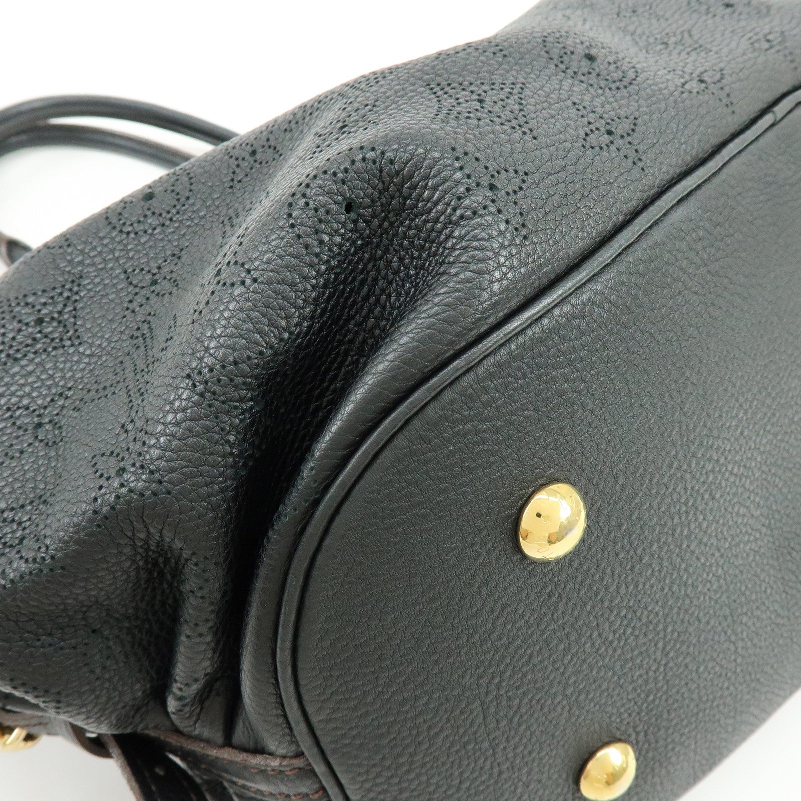 Louis Vuitton Monogram Mahina L Shoulder Bag Hand Bag Noir M95765