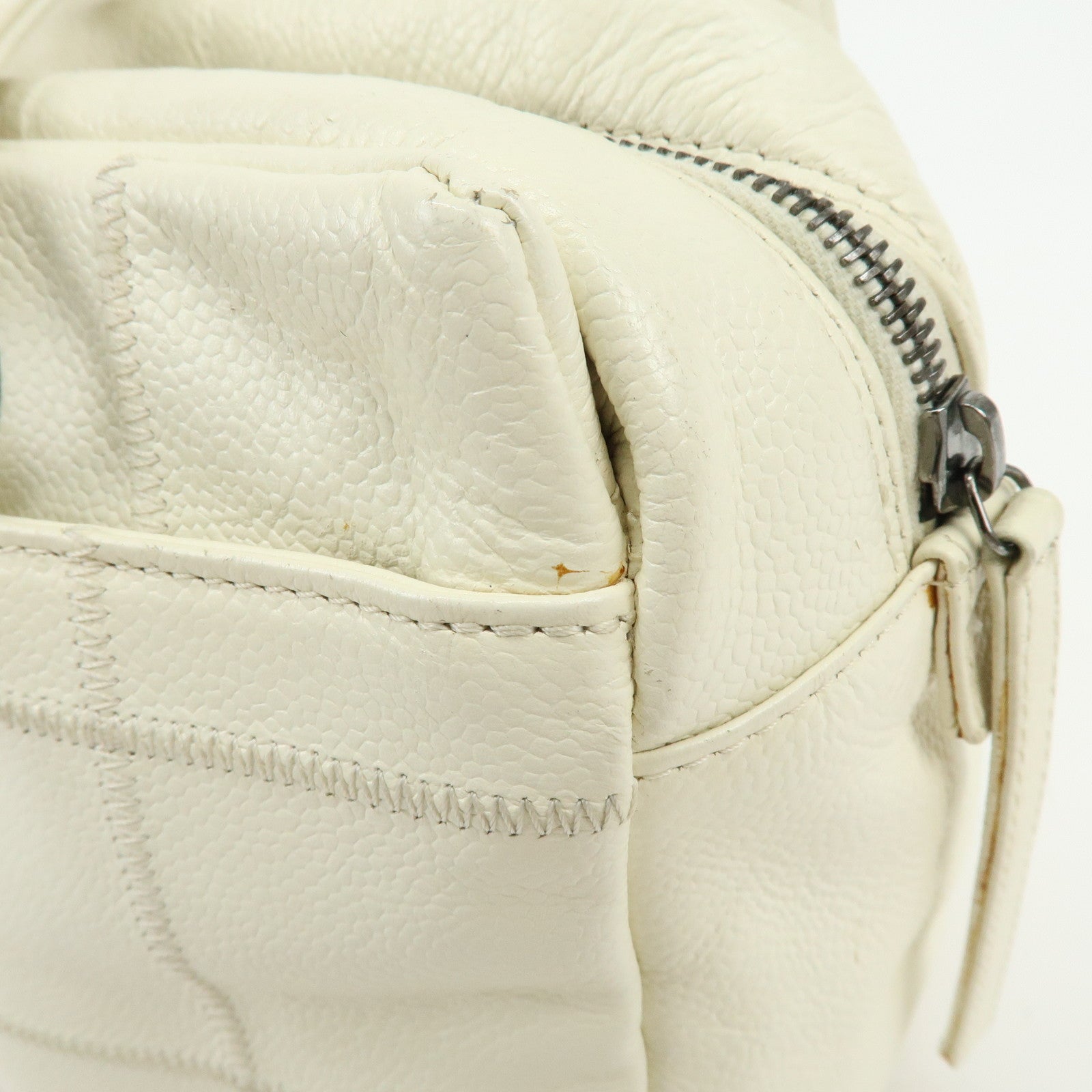 CHANEL Chocolate Bar Caviarskin Shoulder Bag Hand Bag White A26135