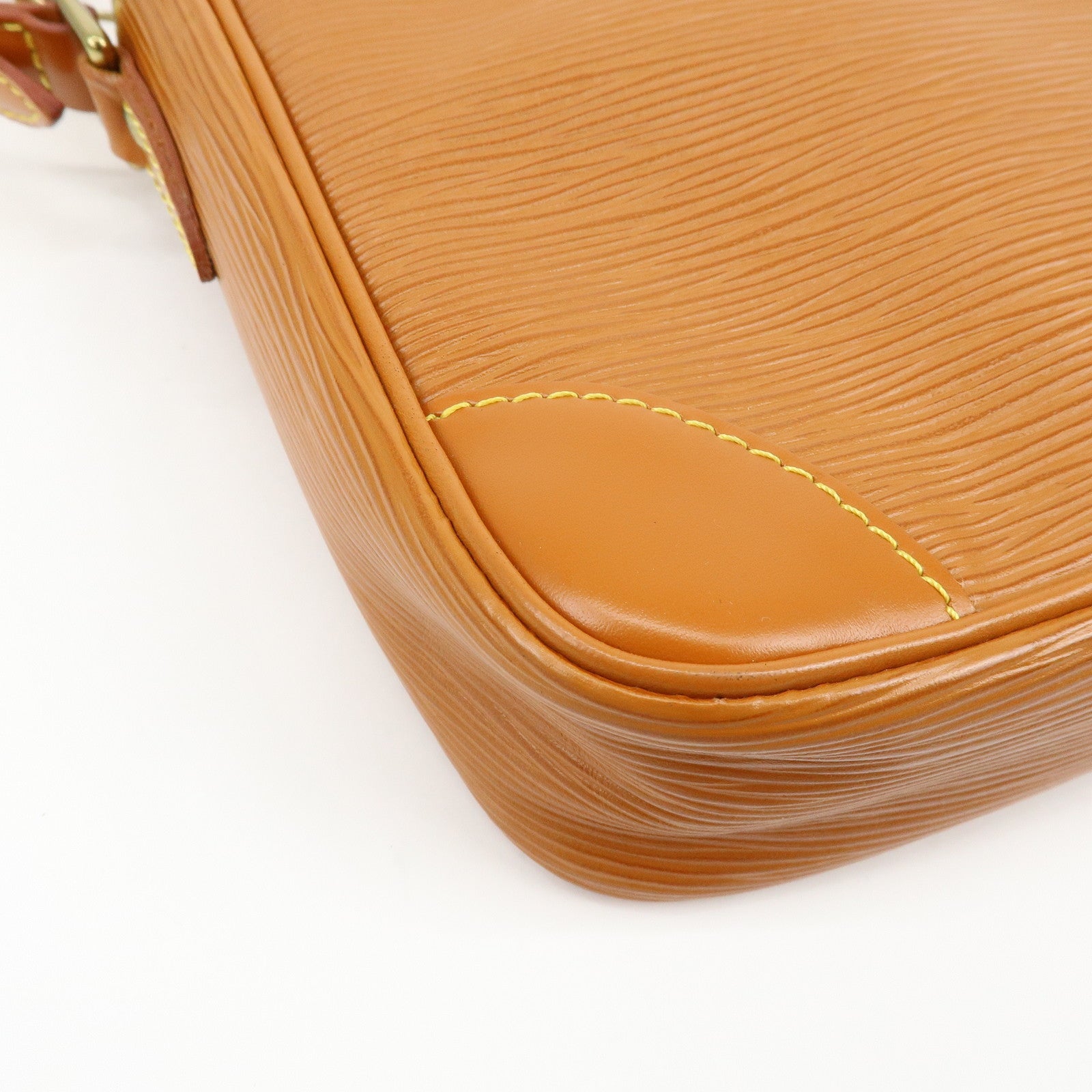Louis Vuitton Epi Leather Danube Shoulder Crossbody Bag Kenya Brown