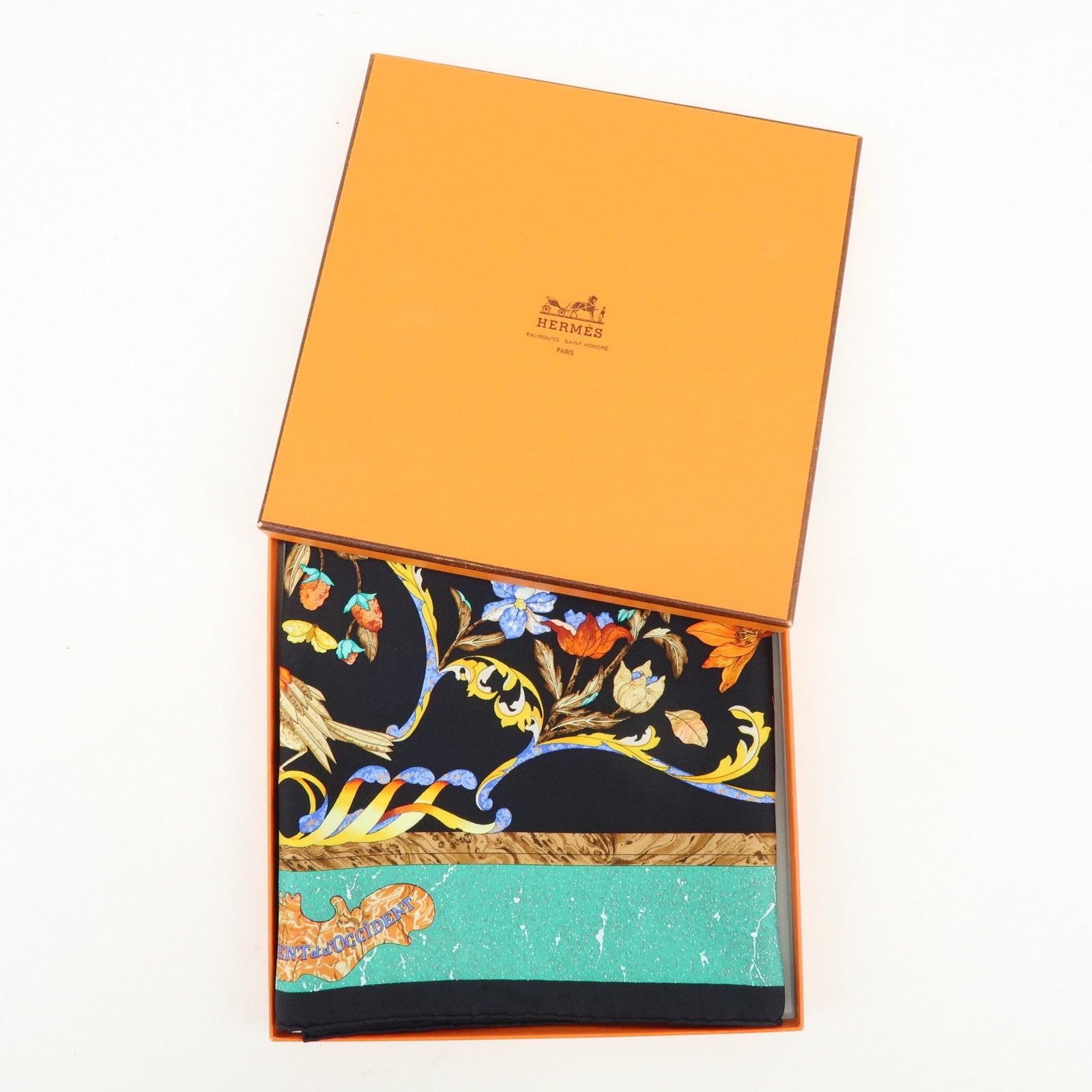 HERMES Carre 90 Silk 100% Scarf PIERRES D' ORIENT ET D' OCCIDENT