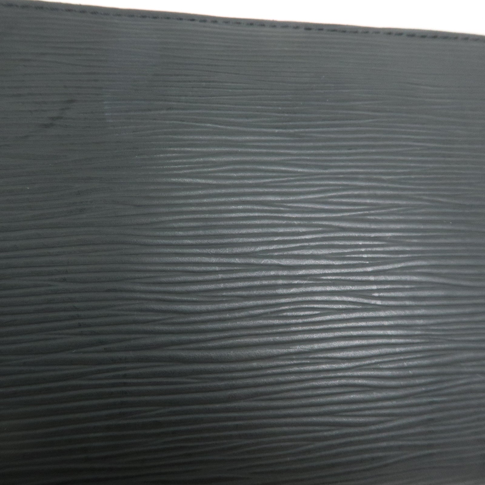Louis Vuitton Epi Pochette Accessoires Hand Bag Noir M52942