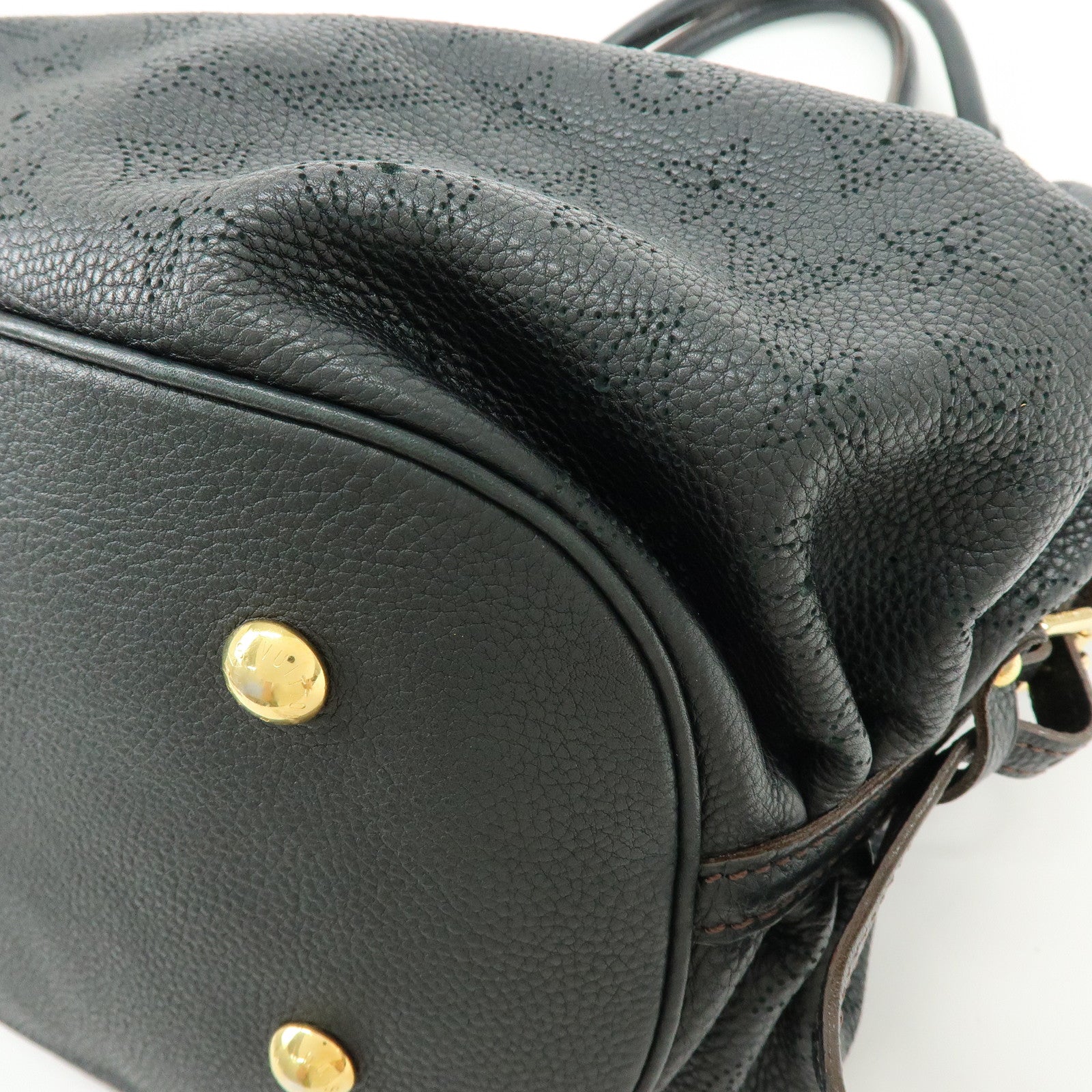Louis Vuitton Monogram Mahina L Shoulder Bag Hand Bag Noir M95765