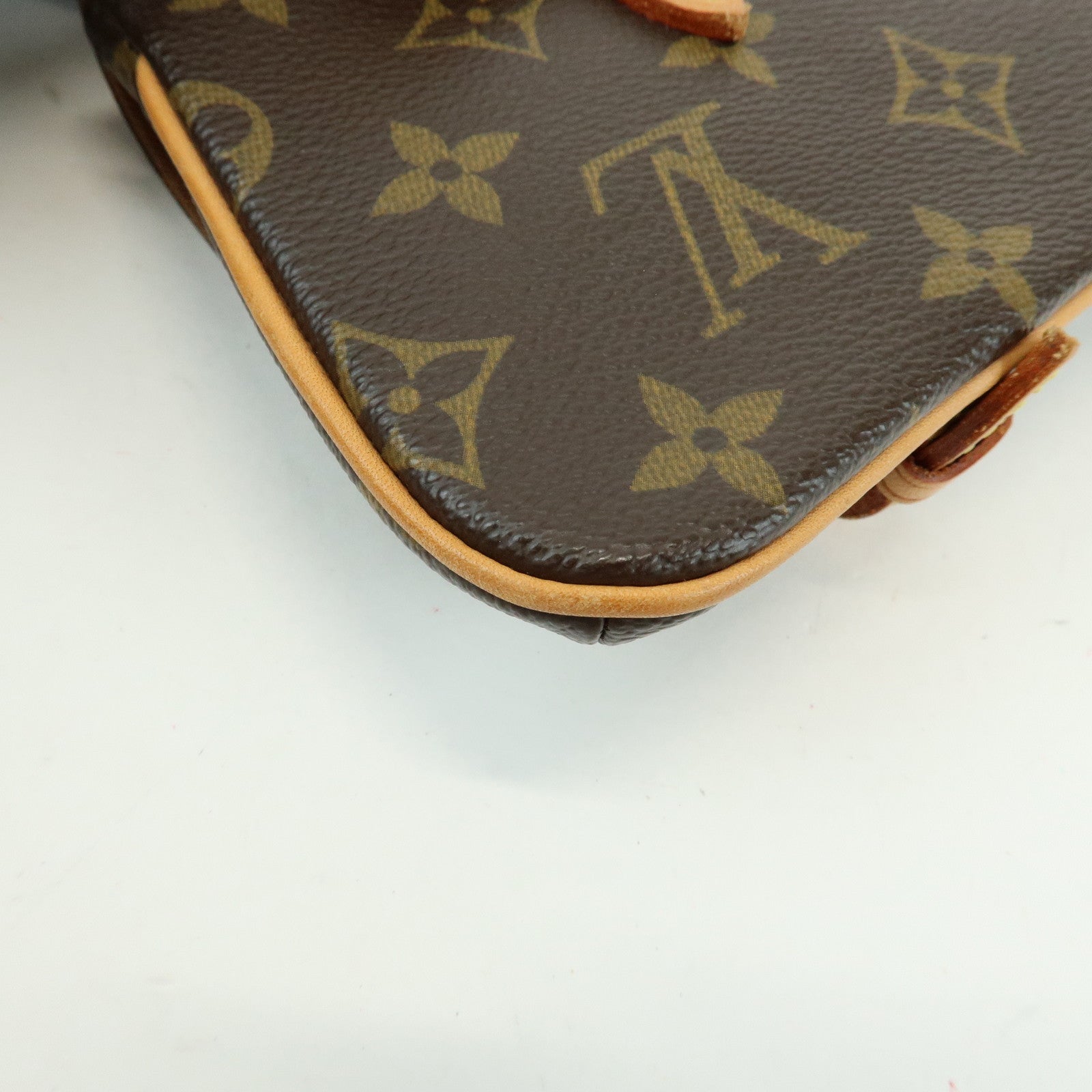 Louis Vuitton Monogram Pochette Marelle Waist Body Bag M51159