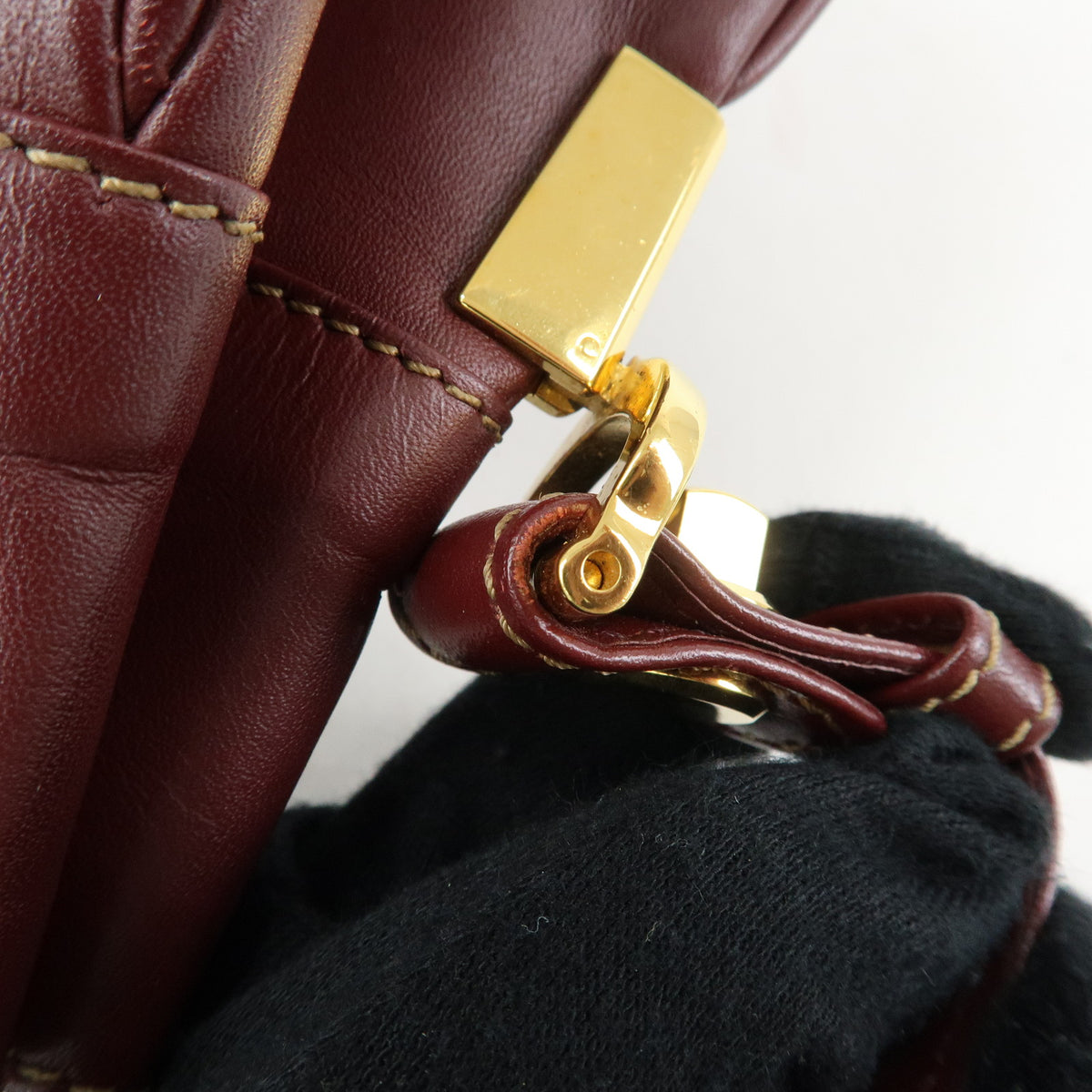 Cartier Must de Cartier Leather Shoulder Bag Crossbody Bag Bordeaux