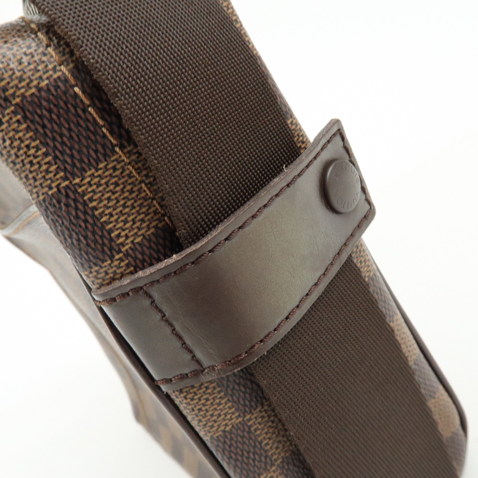 Louis Vuitton Damier Olaf PM Crossbody Shoulder Bag Brown N41442