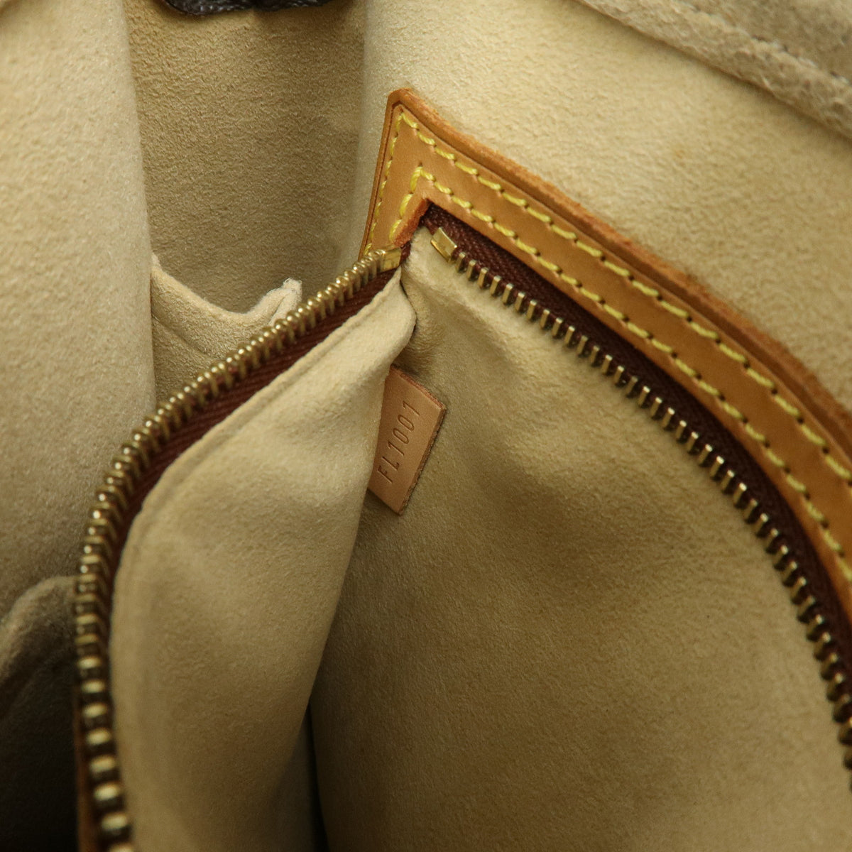 Louis Vuitton Monogram Looping MM Canvas Shoulder Bag Hand Bag M51146