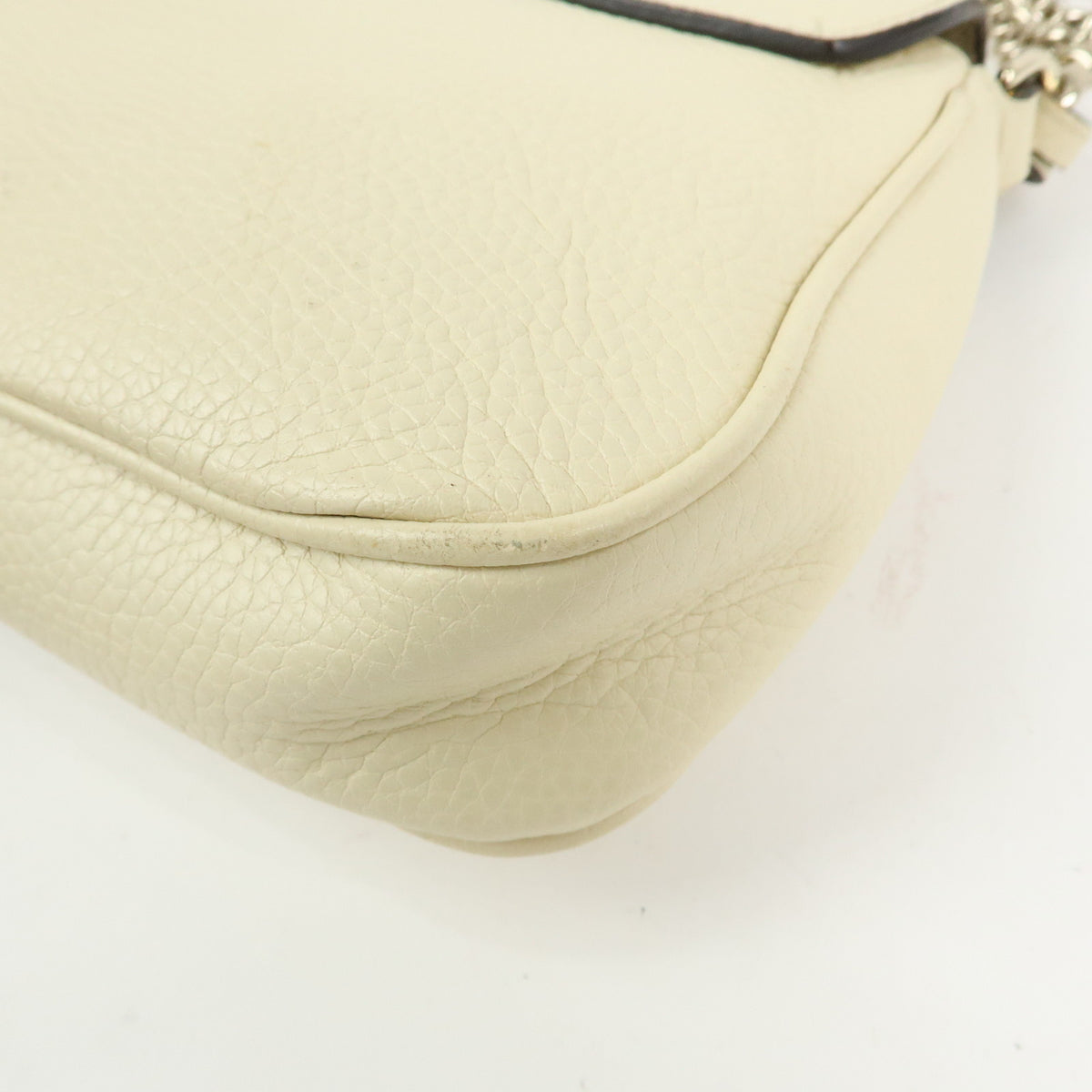 GUCCI SOHO Interlocking G Leather Chain Shoulder Bag White 536224