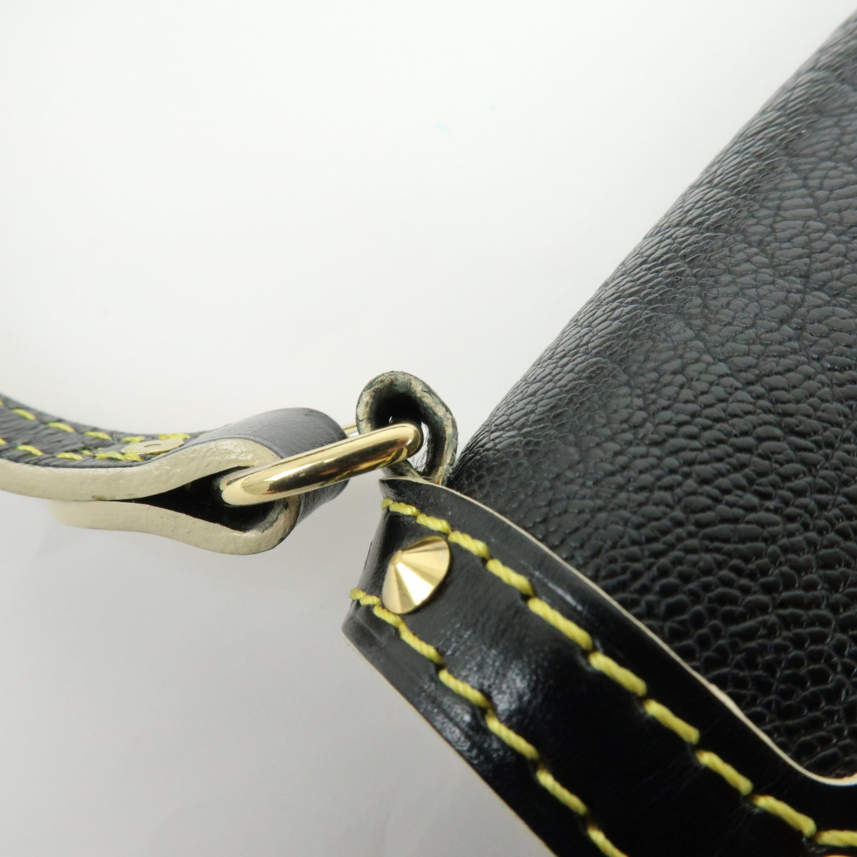 Louis Vuitton Suhari L'Aimable Leather Hand Bag Noir M92847