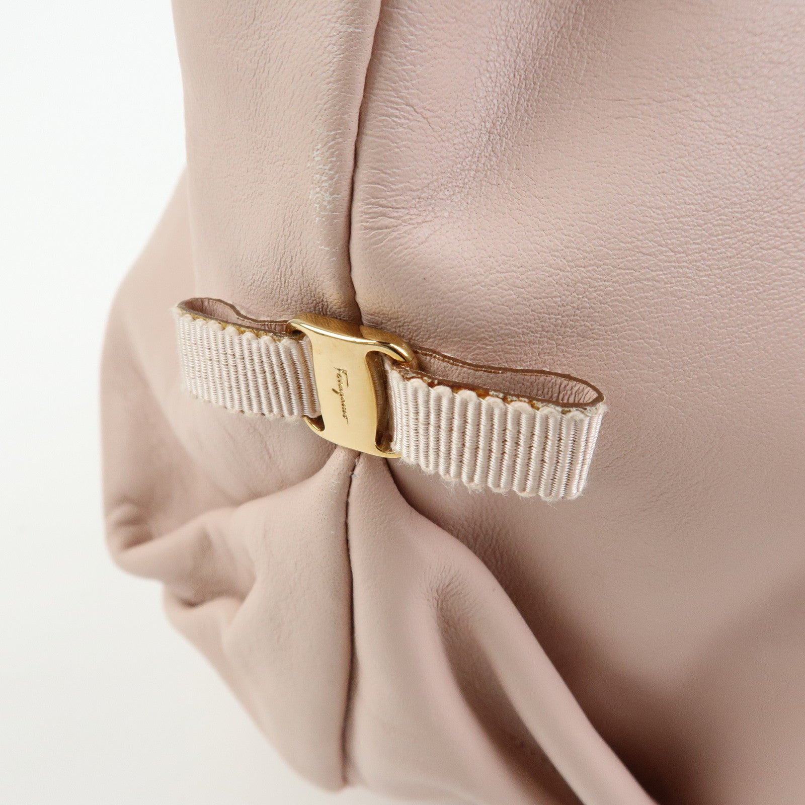 Ferragamo Vara Ribbon Leather Chain Shoulder Bag Pink