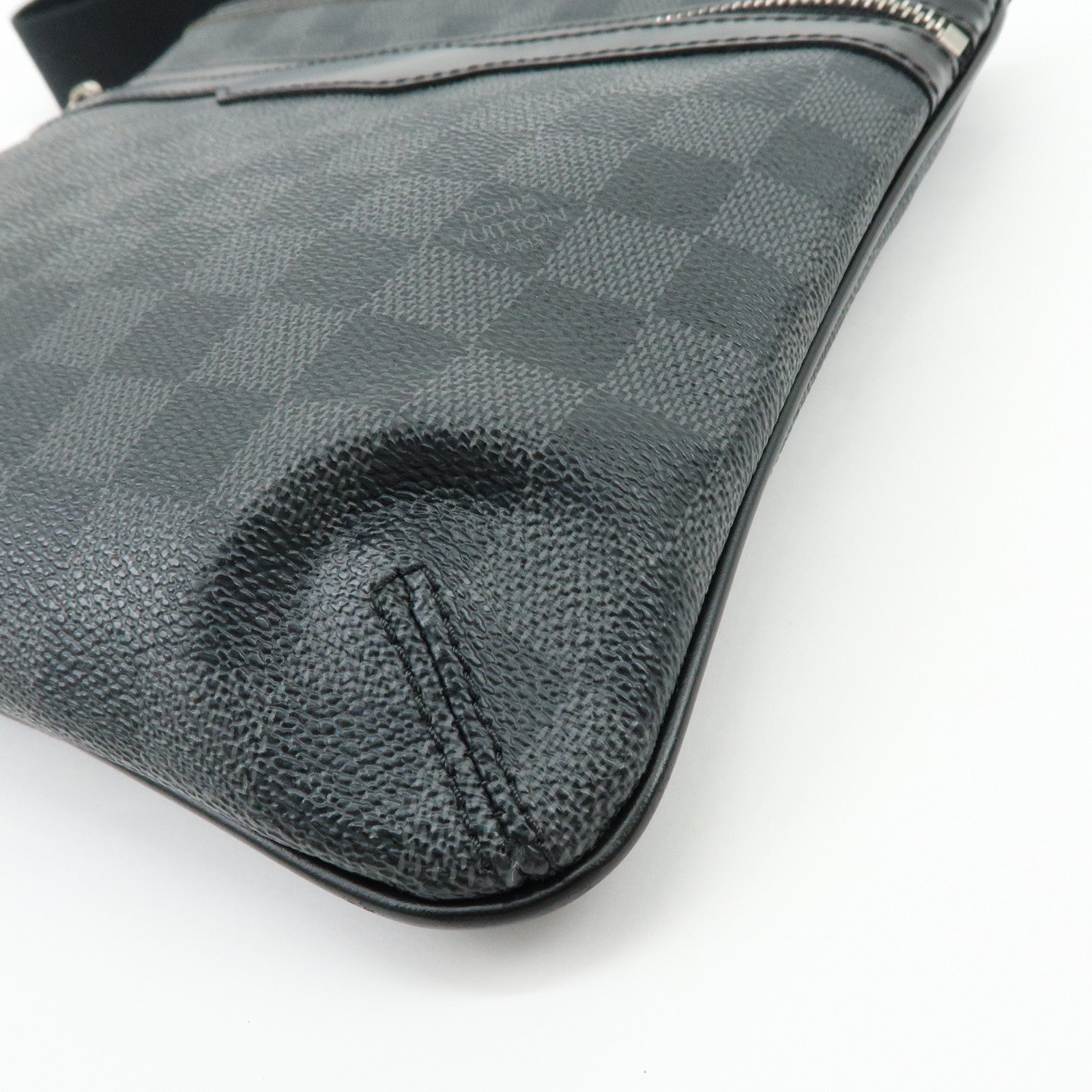 Louis Vuitton Damier Graphite Thomas Shoulder Crossbody Bag N58028