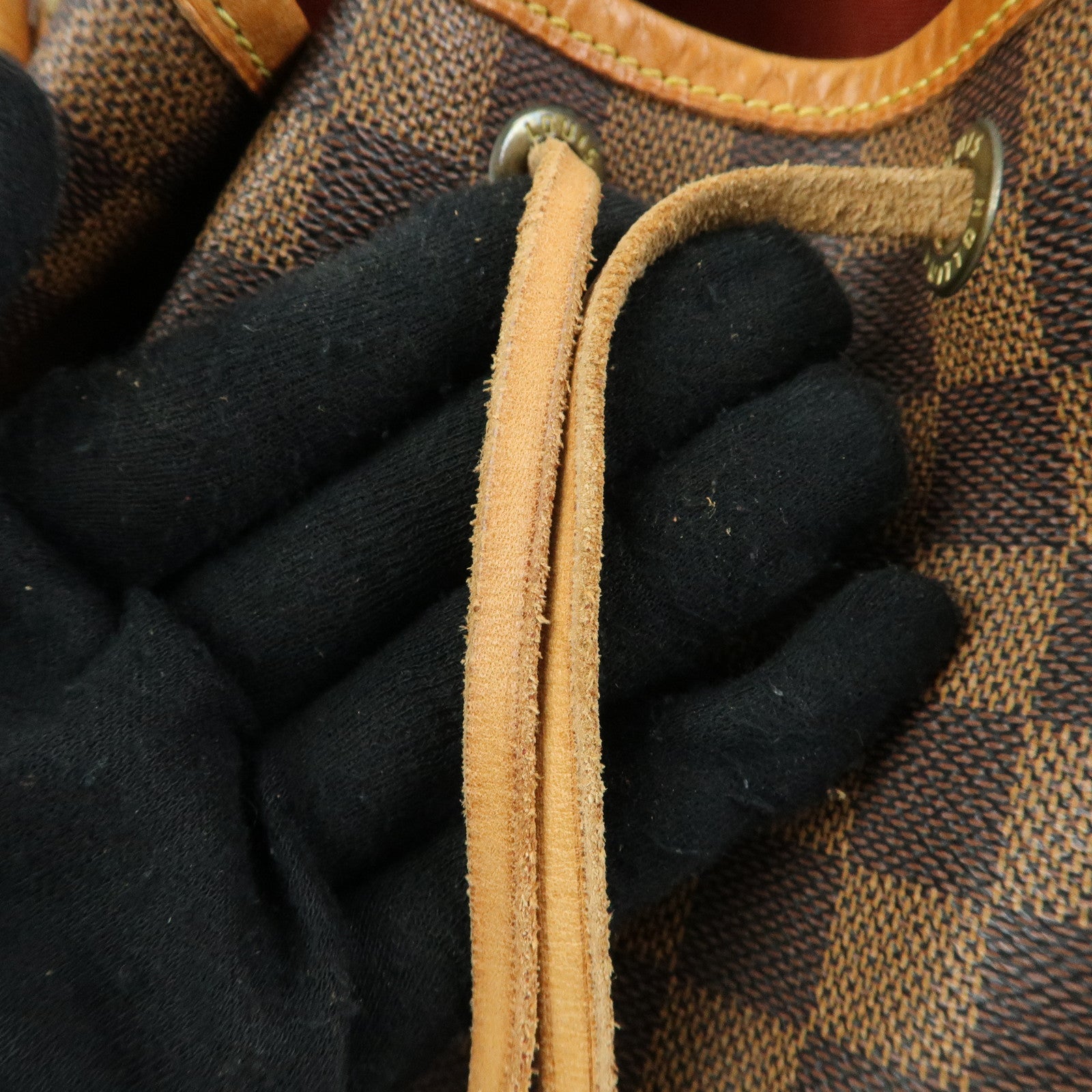Louis Vuitton Damier Noe Canvas Leather Shoulder Bag Brown