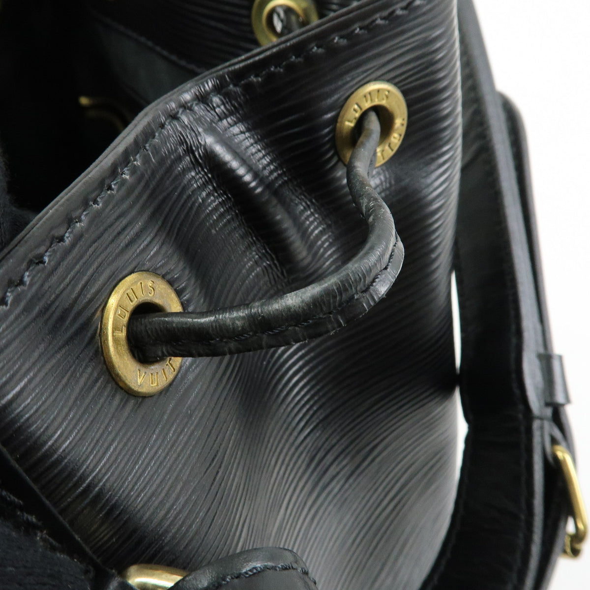 Louis Vuitton Epi Petit Noe Shoulder Bag Noir Black M44102