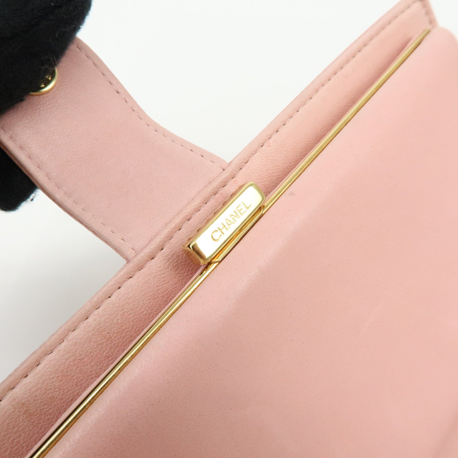 CHANEL COCO Mark Caviarskin Bi-fold Long Wallet Pink A13498