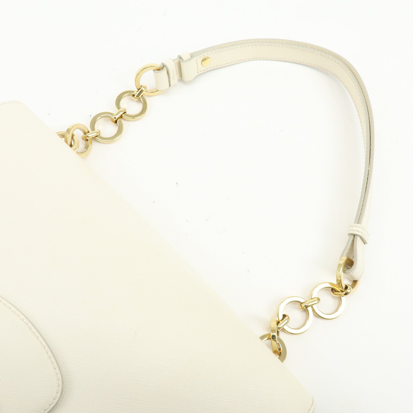 Ferragamo Gancini Leather Chain Shoulder Bag Hand Bag Ivory
