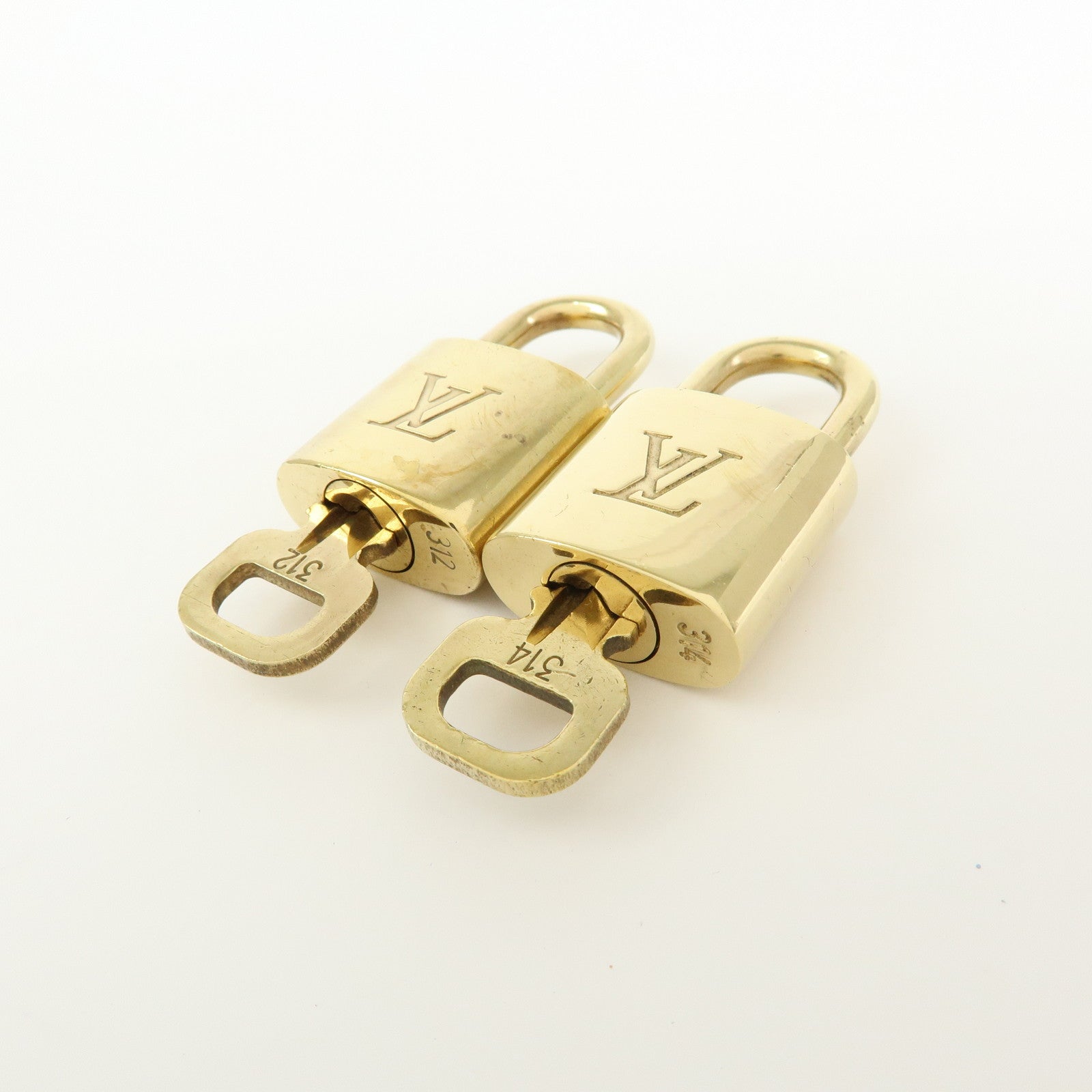 Louis Vuitton Set of 10 Lock & Key Cadena Key Lock Gold