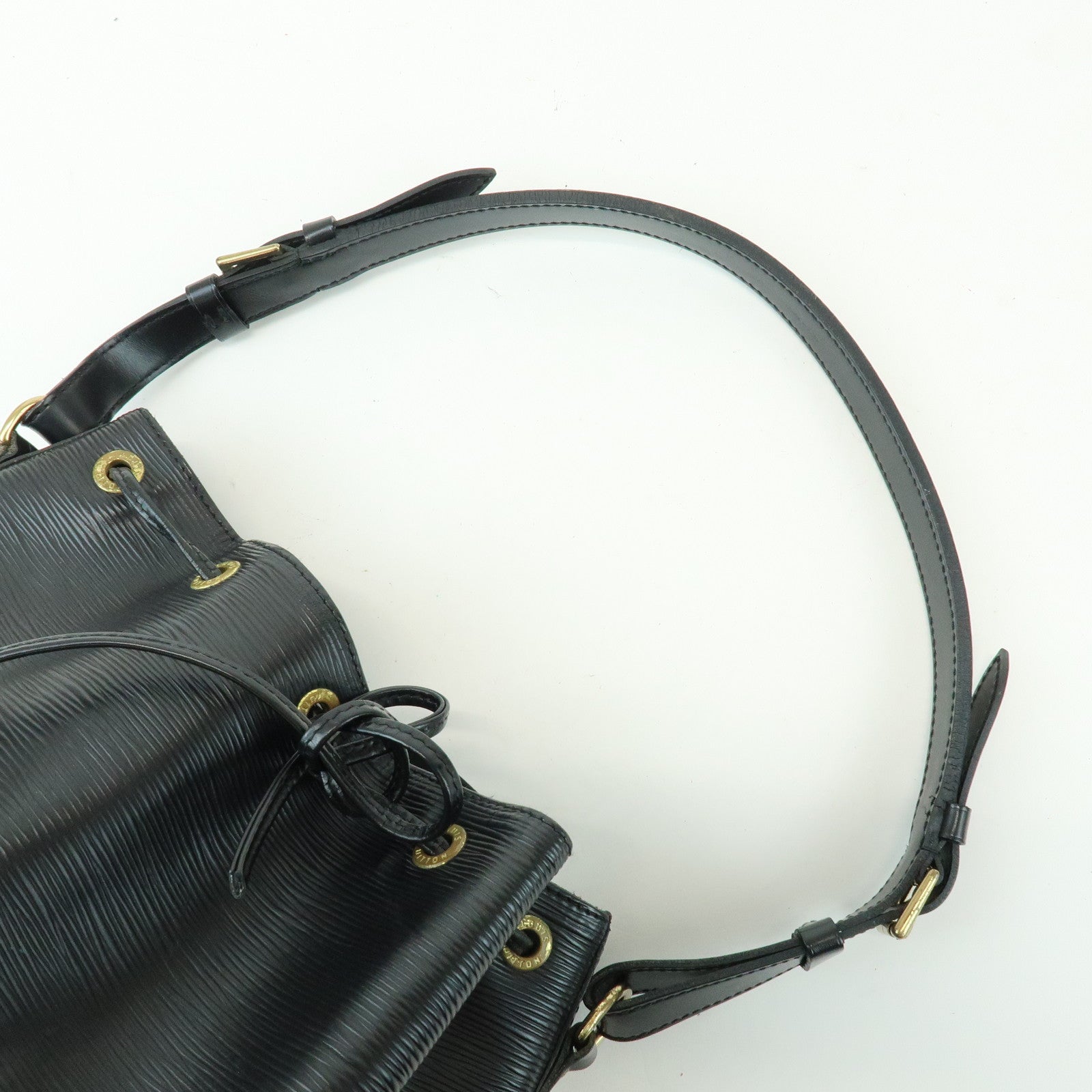 Louis Vuitton Epi Petit Noe Shoulder Bag Noir Black M44102